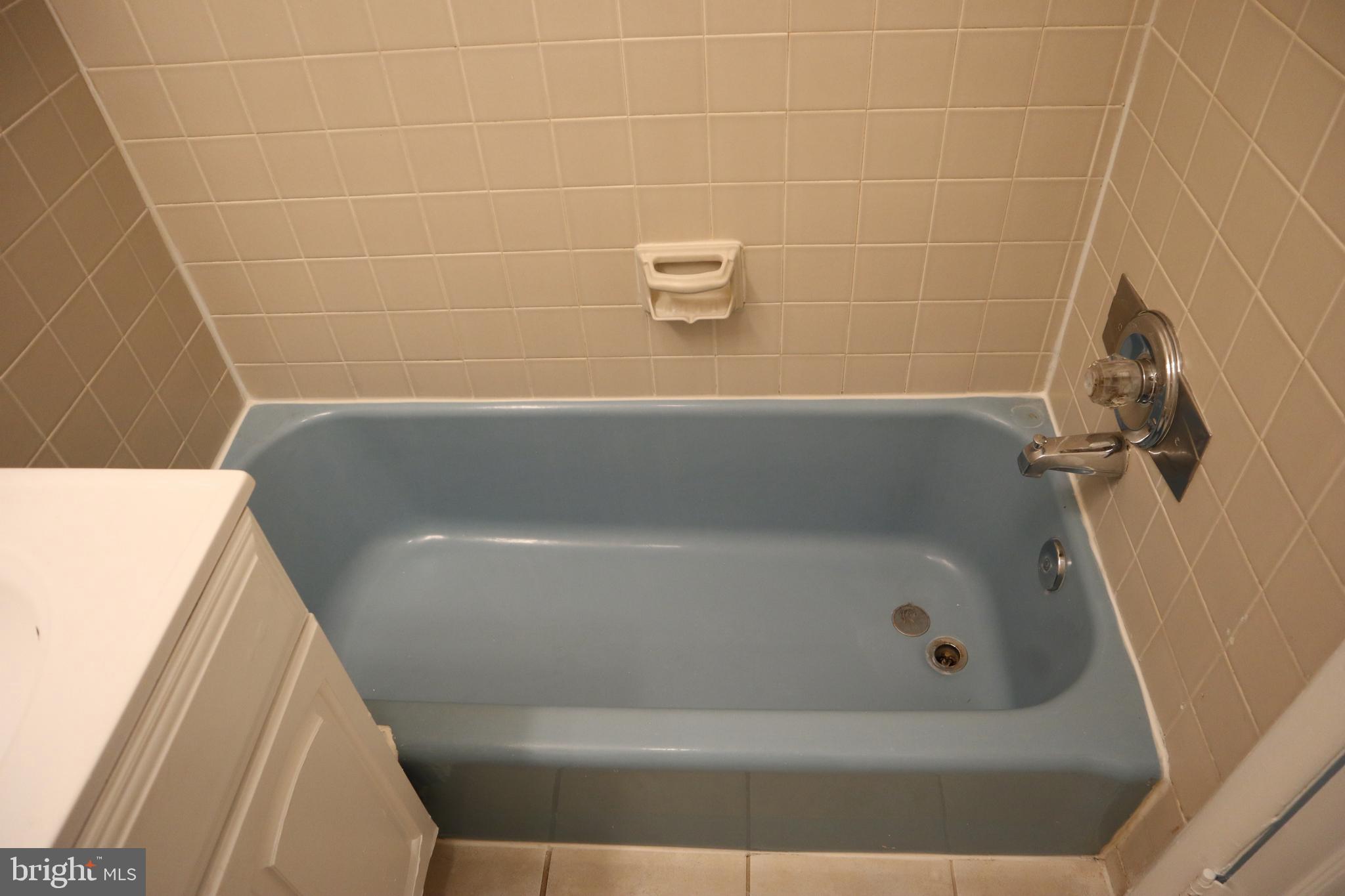 WHEATON WOODS - Residential Lease