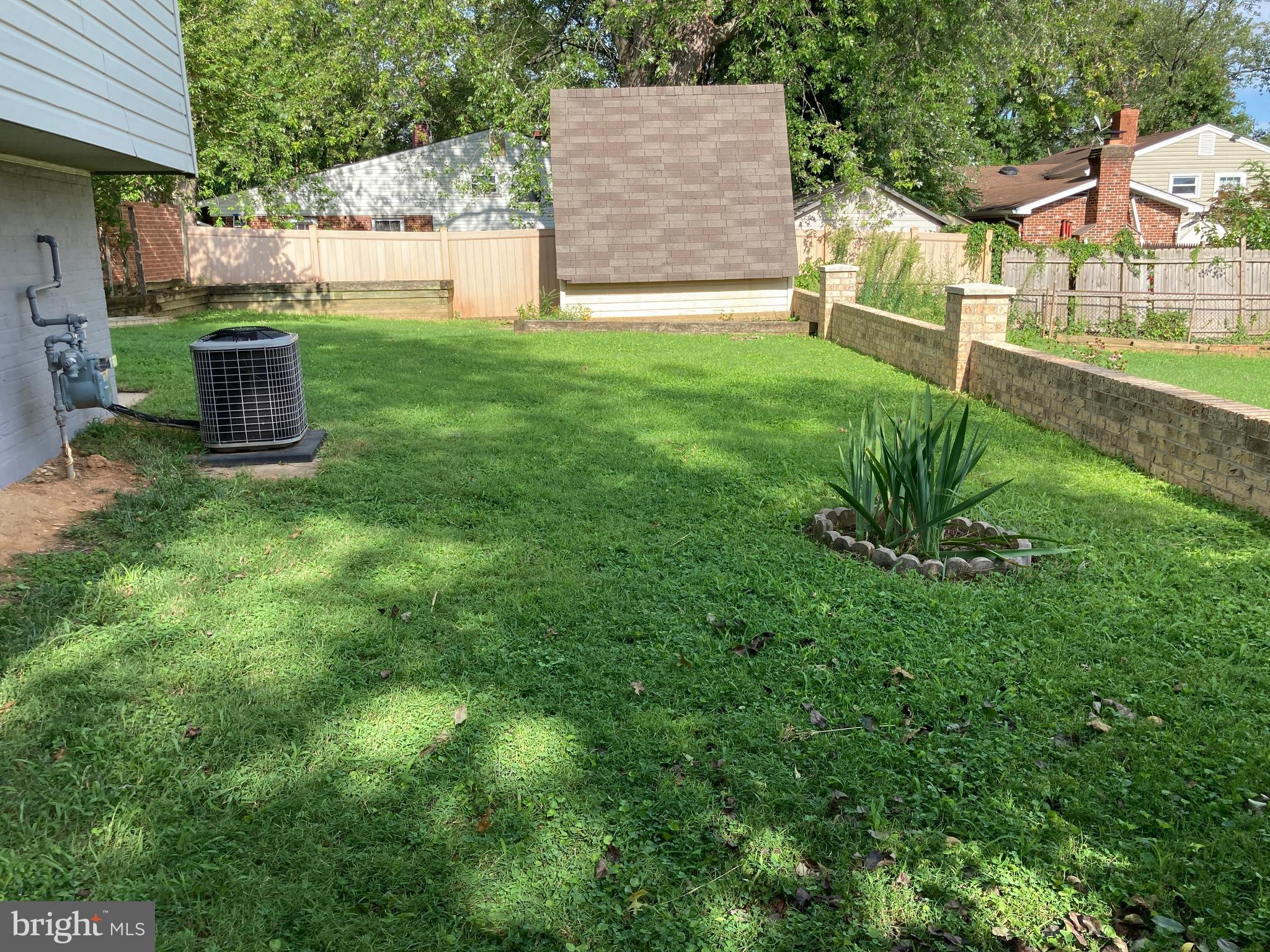 WHEATON WOODS - Residential Lease