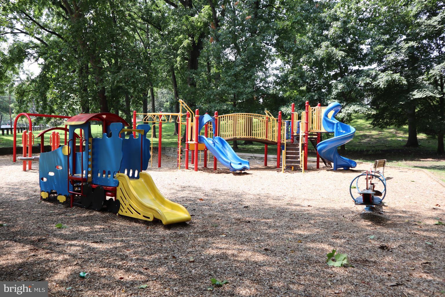 WHEATON WOODS - Residential Lease