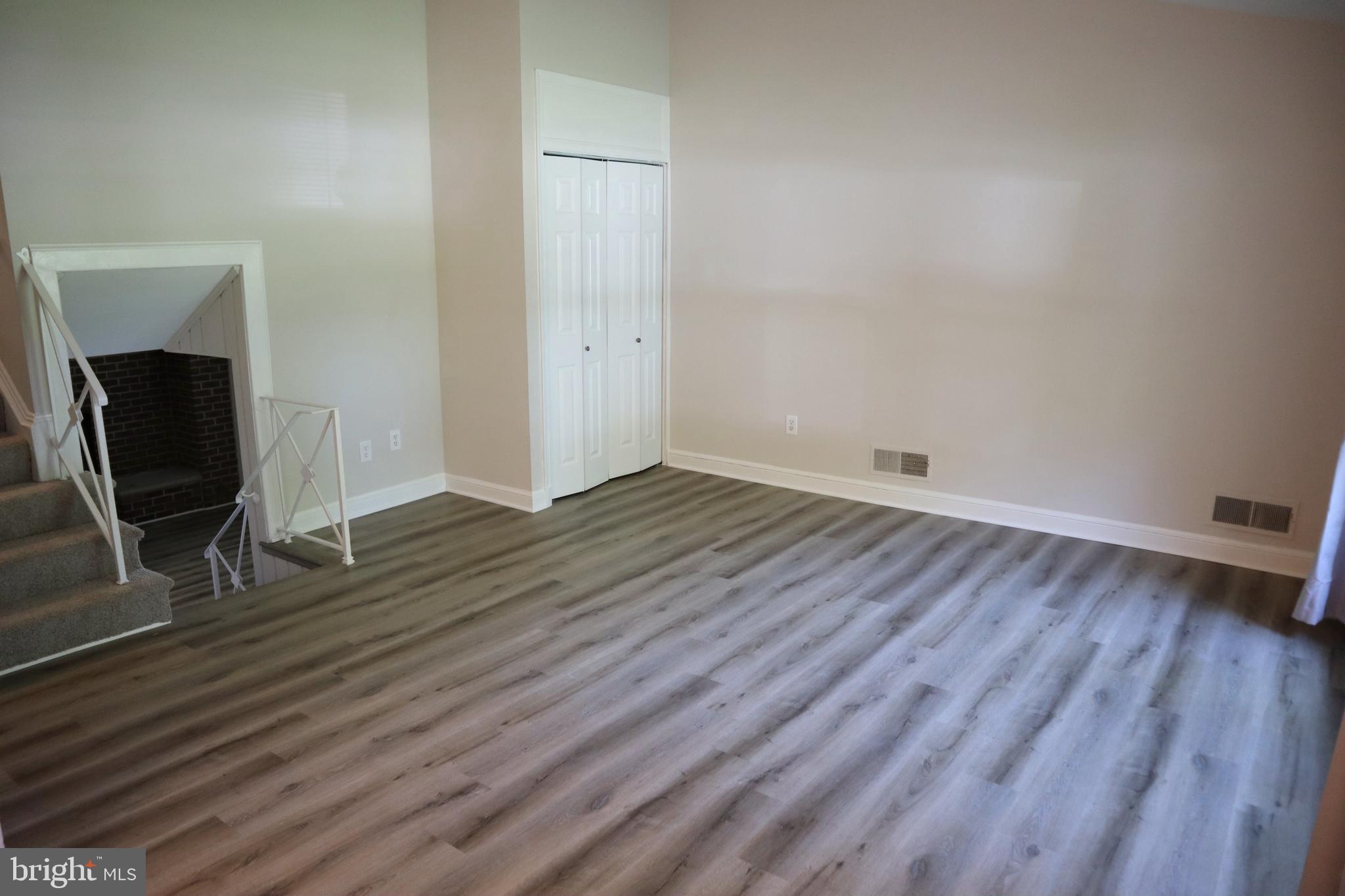 WHEATON WOODS - Residential Lease