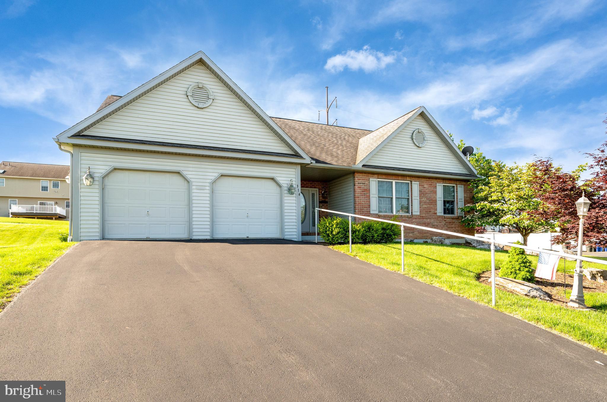 314 VALLEY COURT