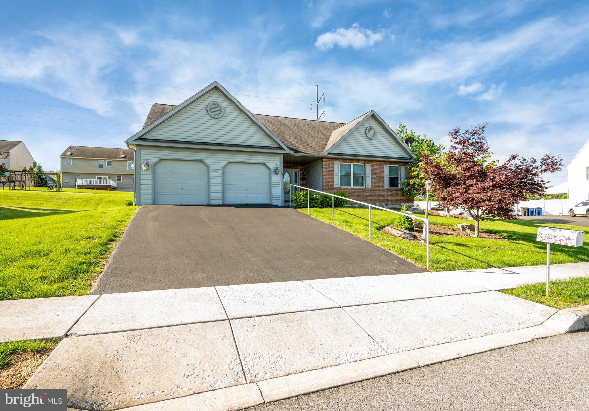 314 VALLEY COURT