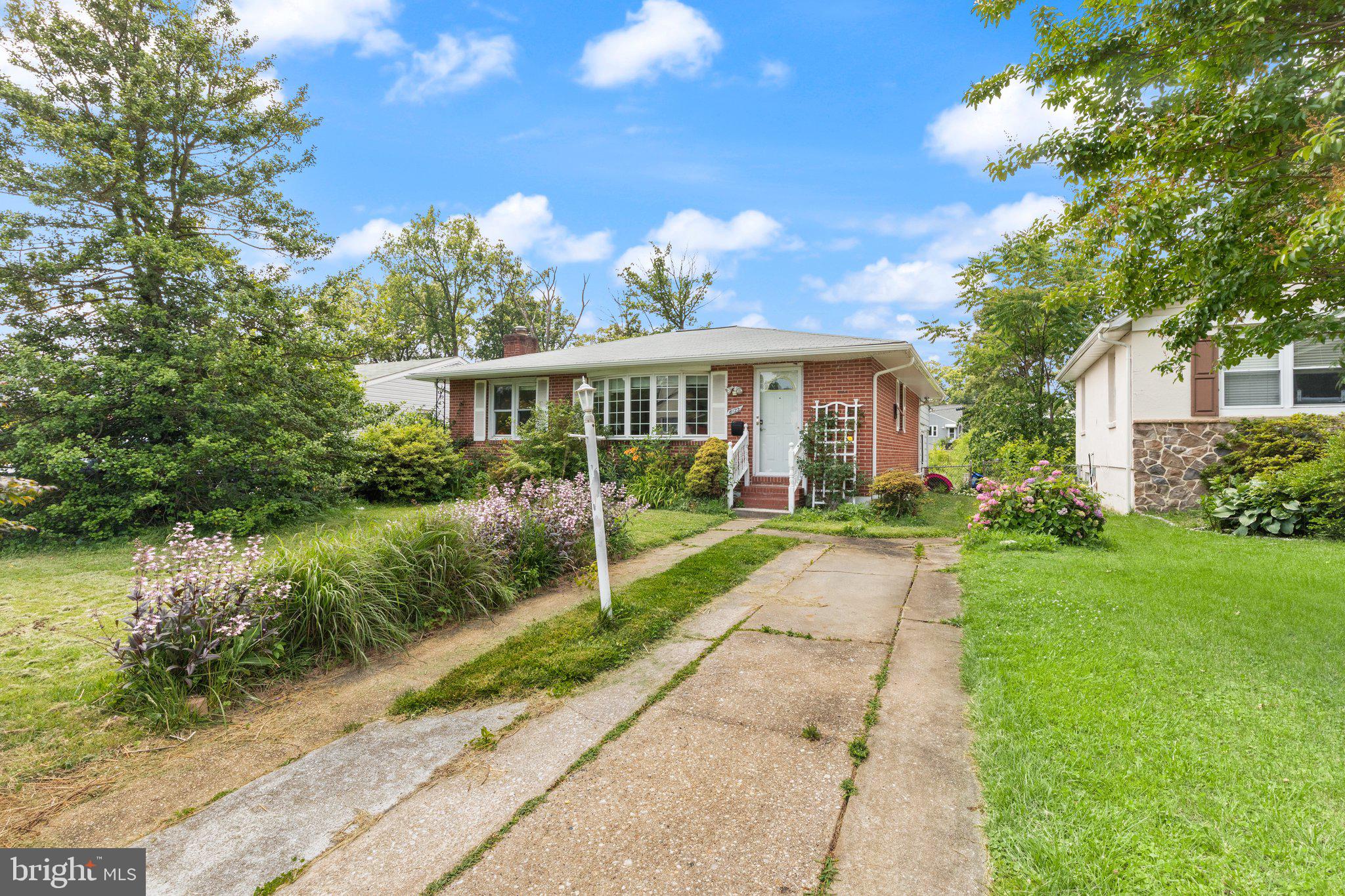 8122 RIDGELY OAK ROAD