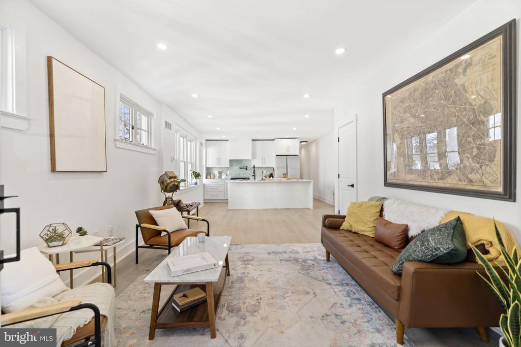 Photo of 202 W Wayne Avenue #B, WAYNE, PA 19087 (MLS # PADE2106206)