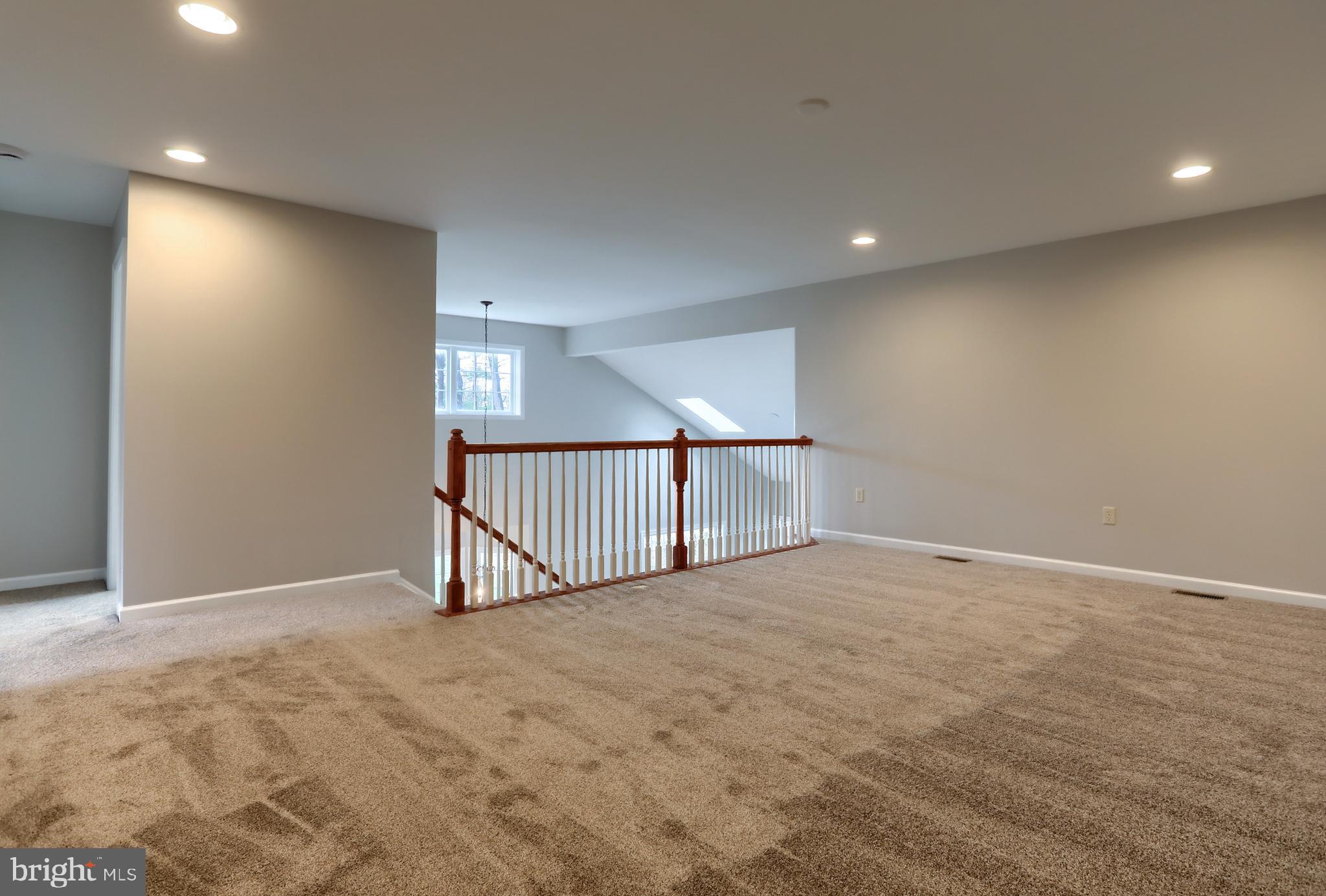 PINE VIEW - Residential