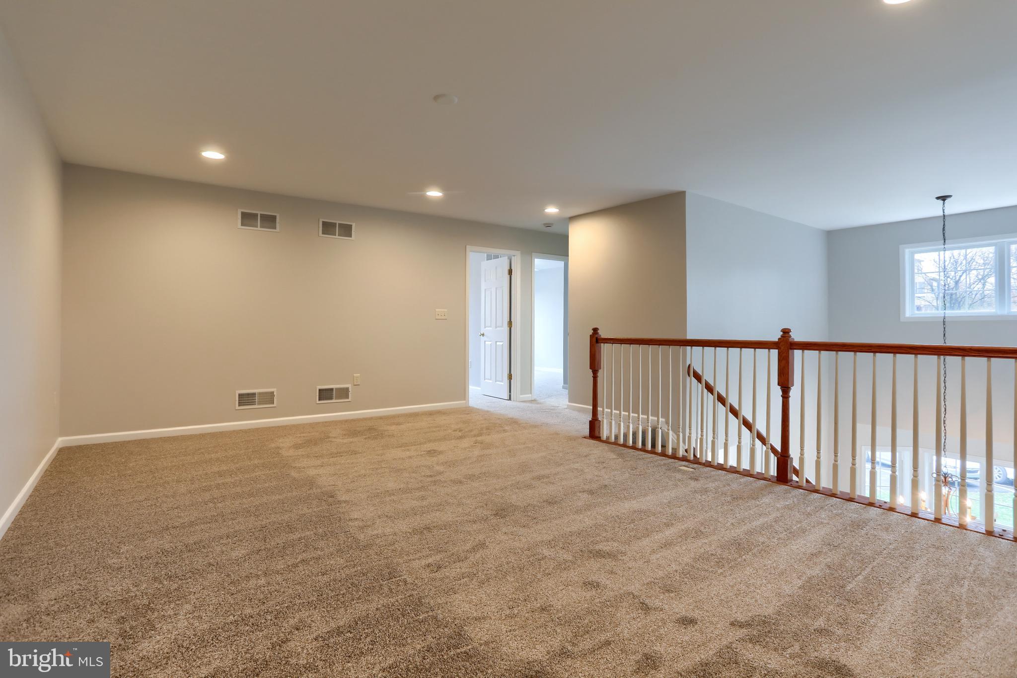 PINE VIEW - Residential