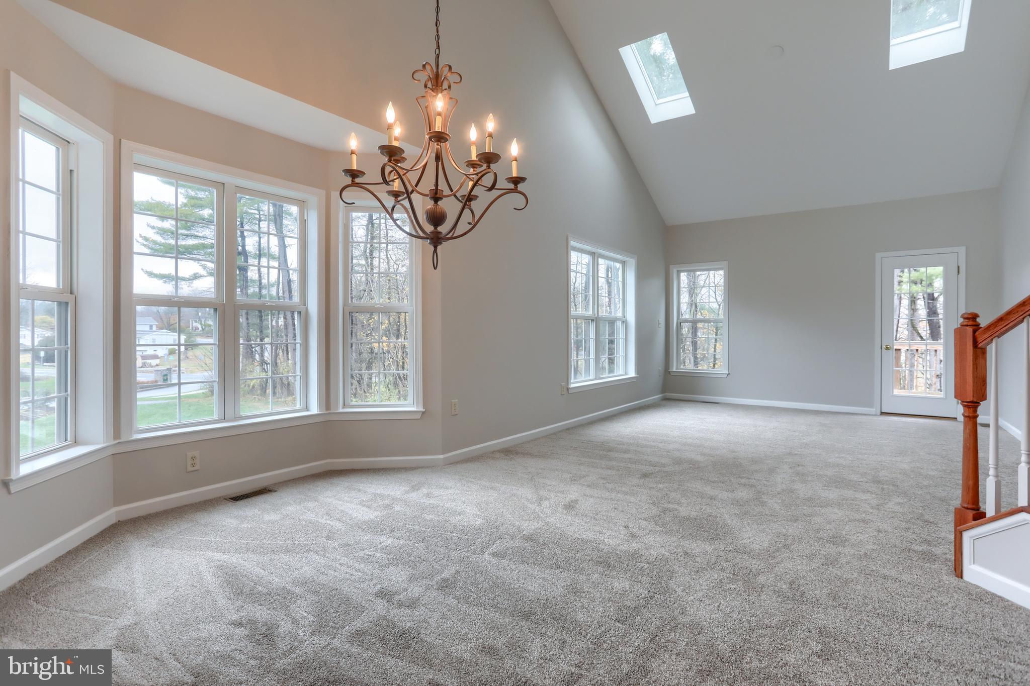 PINE VIEW - Residential