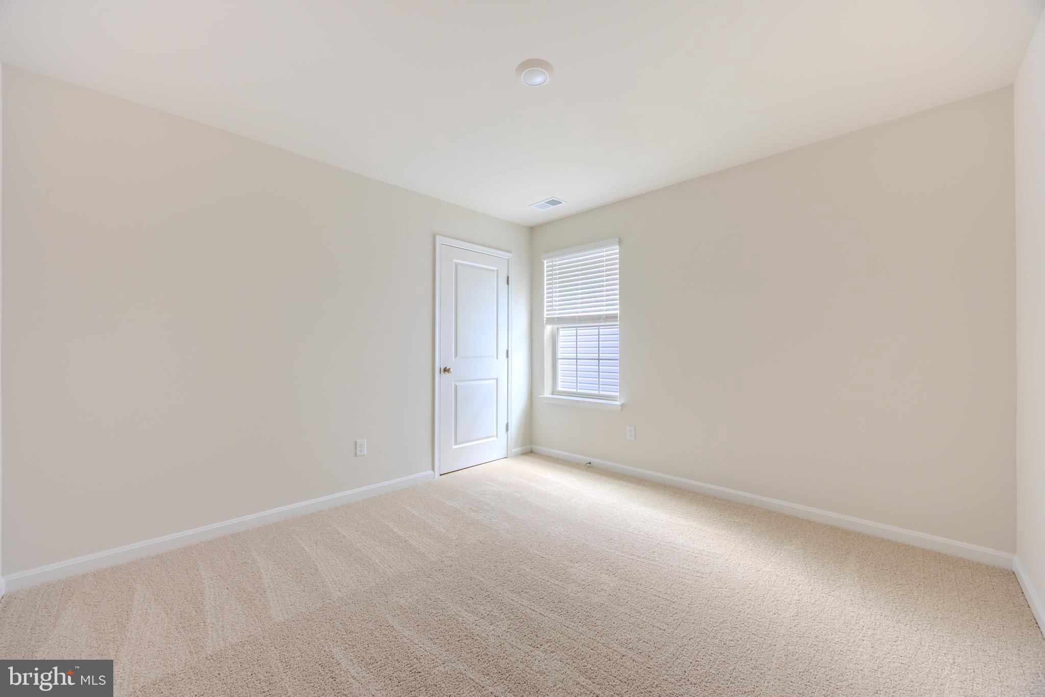 WEST WIND - Residential Lease