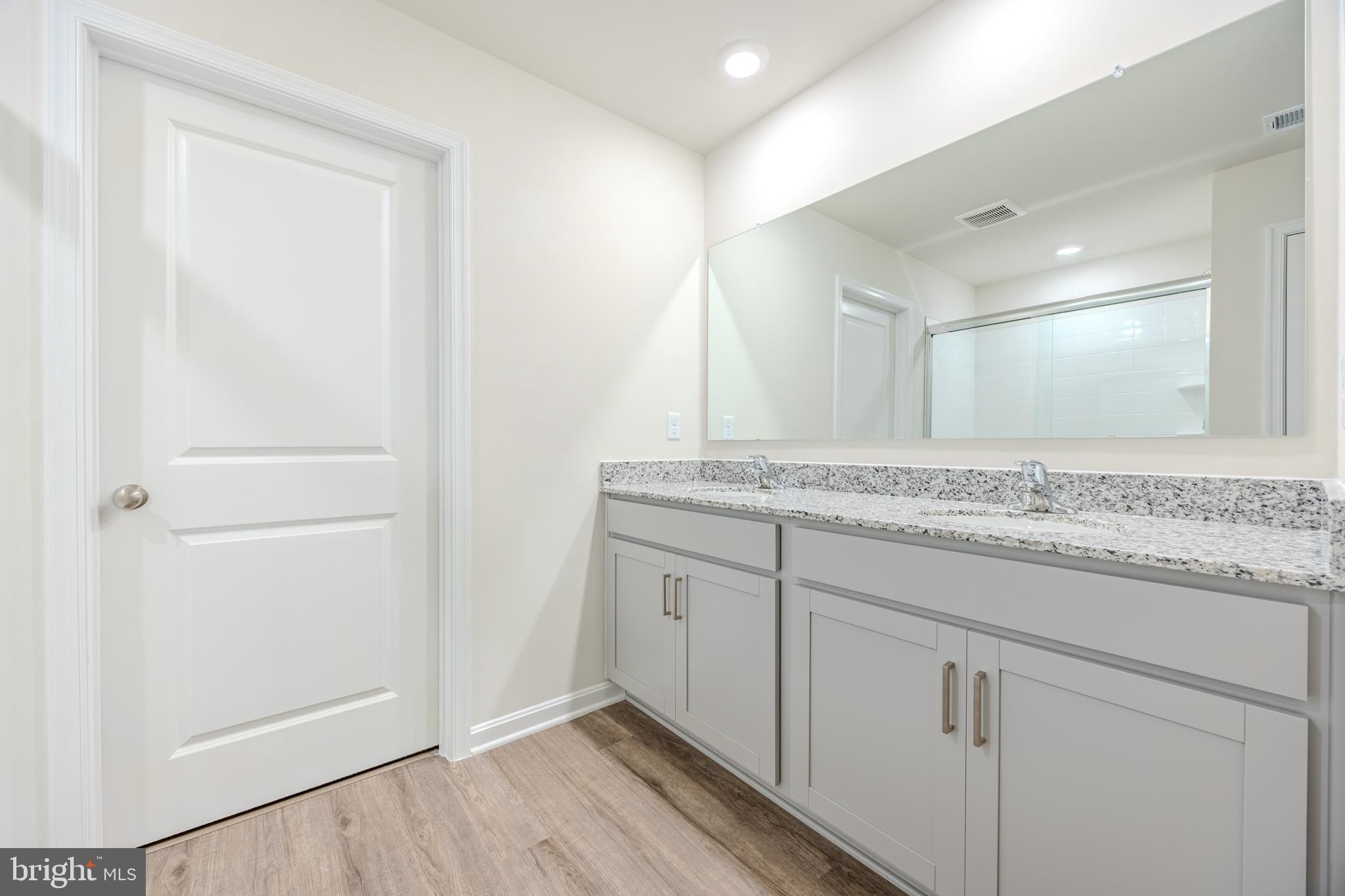 WEST WIND - Residential Lease