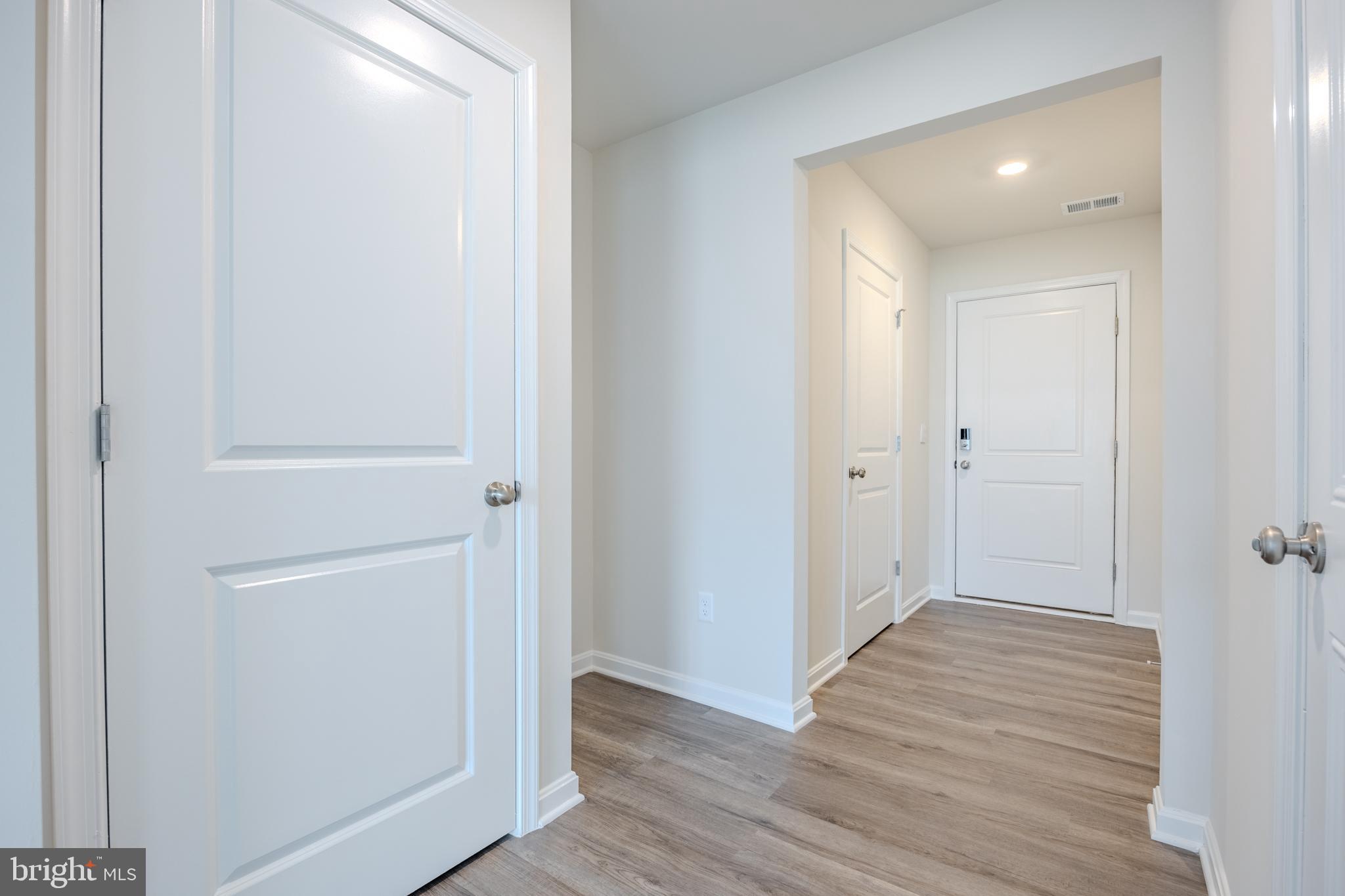 WEST WIND - Residential Lease