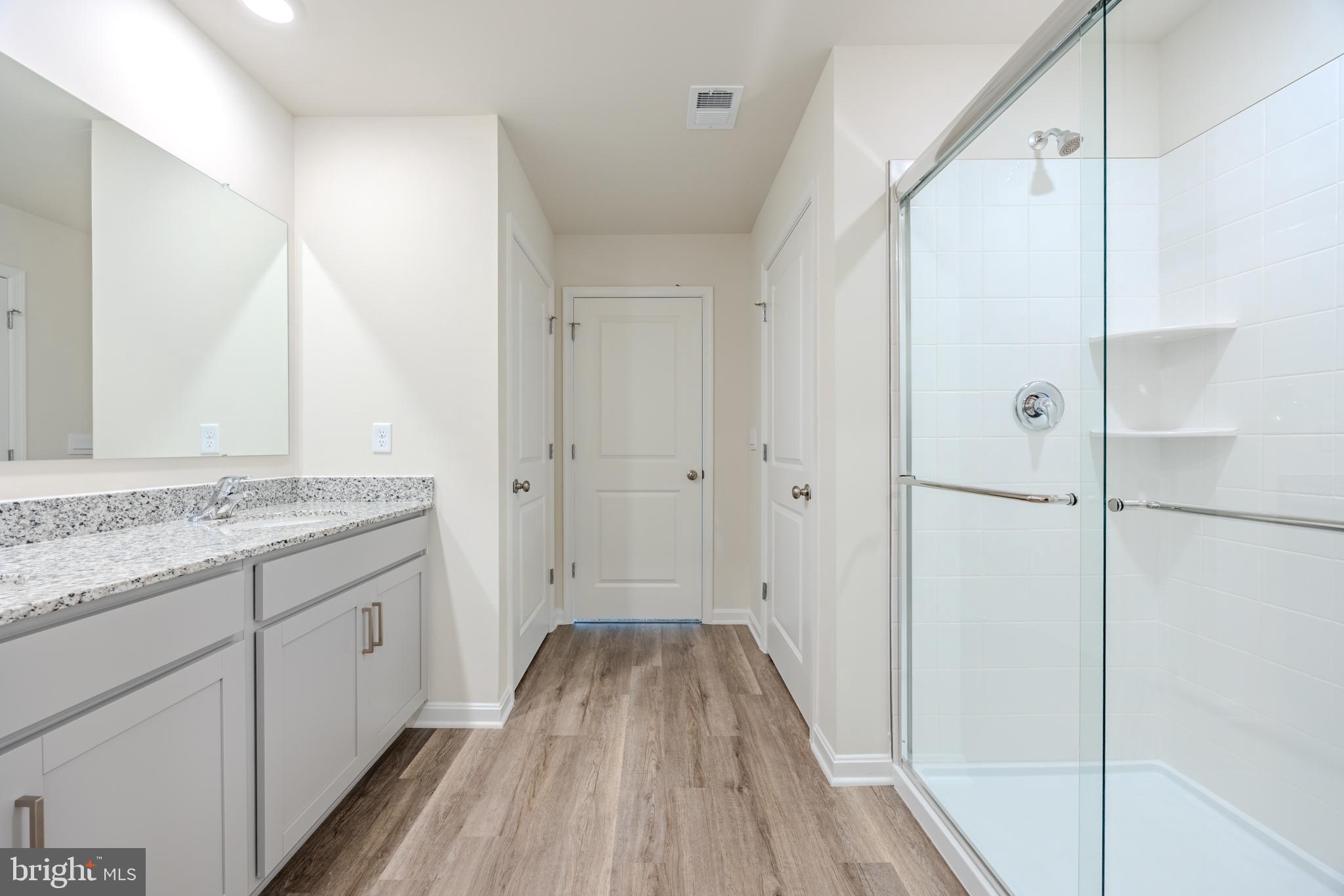 WEST WIND - Residential Lease