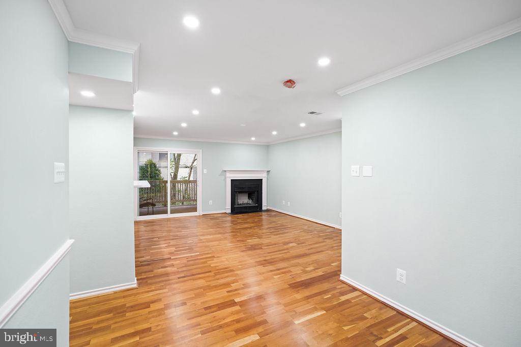 1519 LINCOLN WAY 201