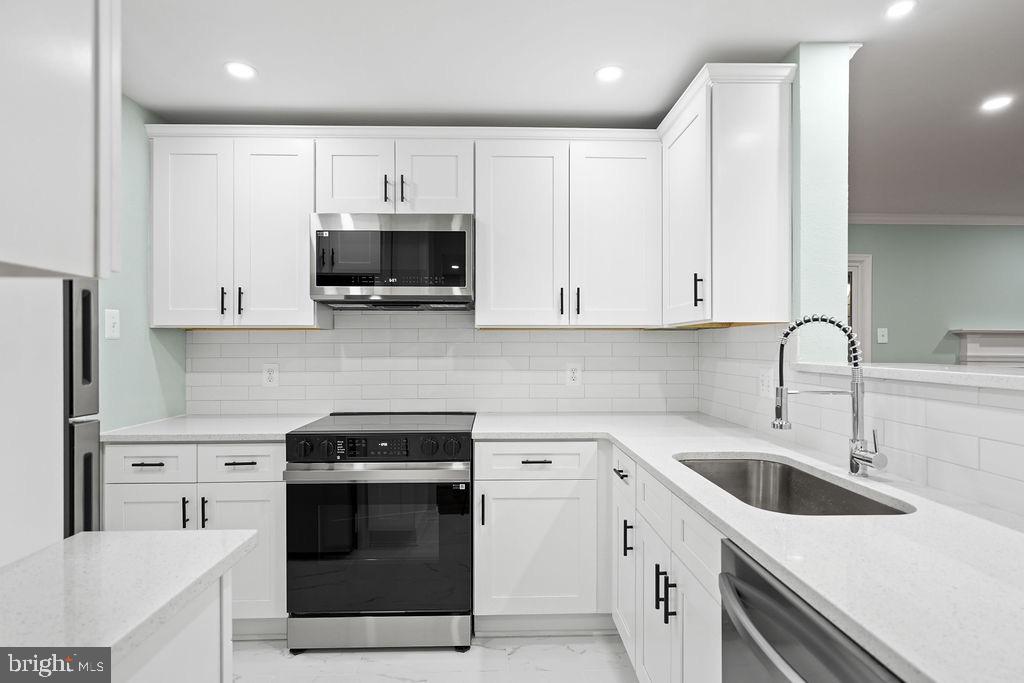 1519 LINCOLN WAY 201