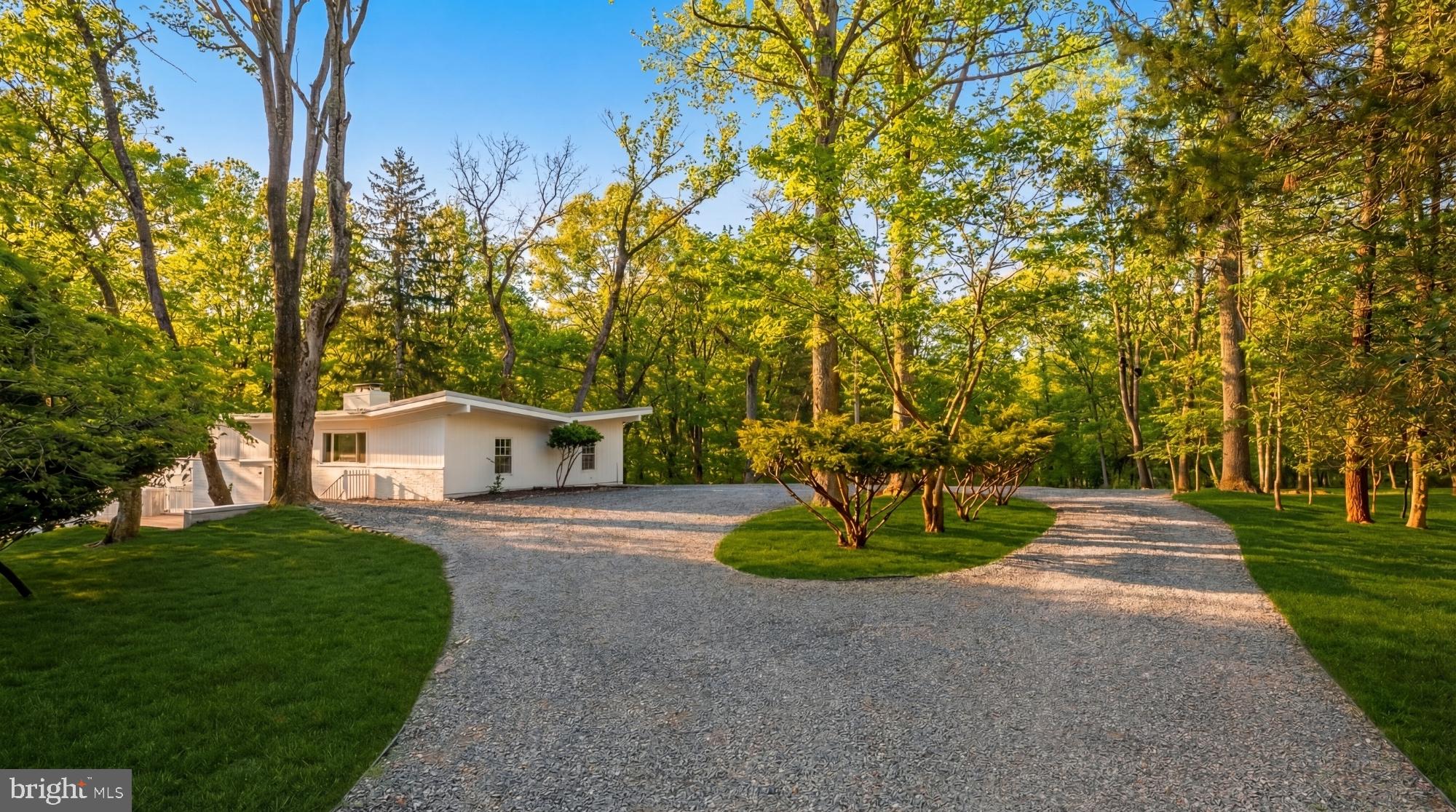 10903 BEACH MILL ROAD