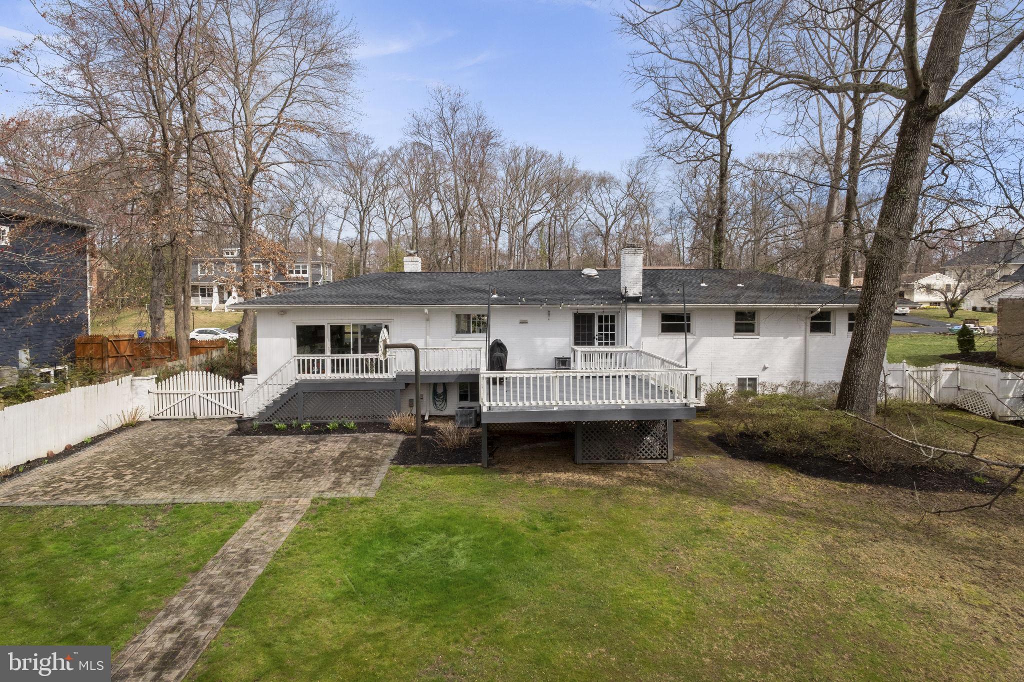 YACHT HAVEN ESTATES - Residential