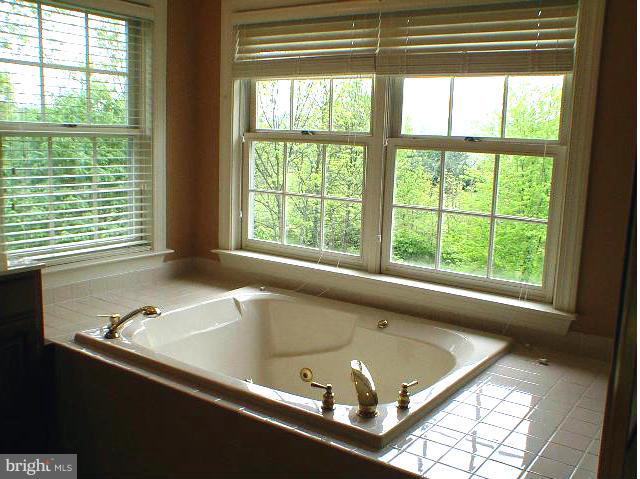 RIDGEVIEW - Residential