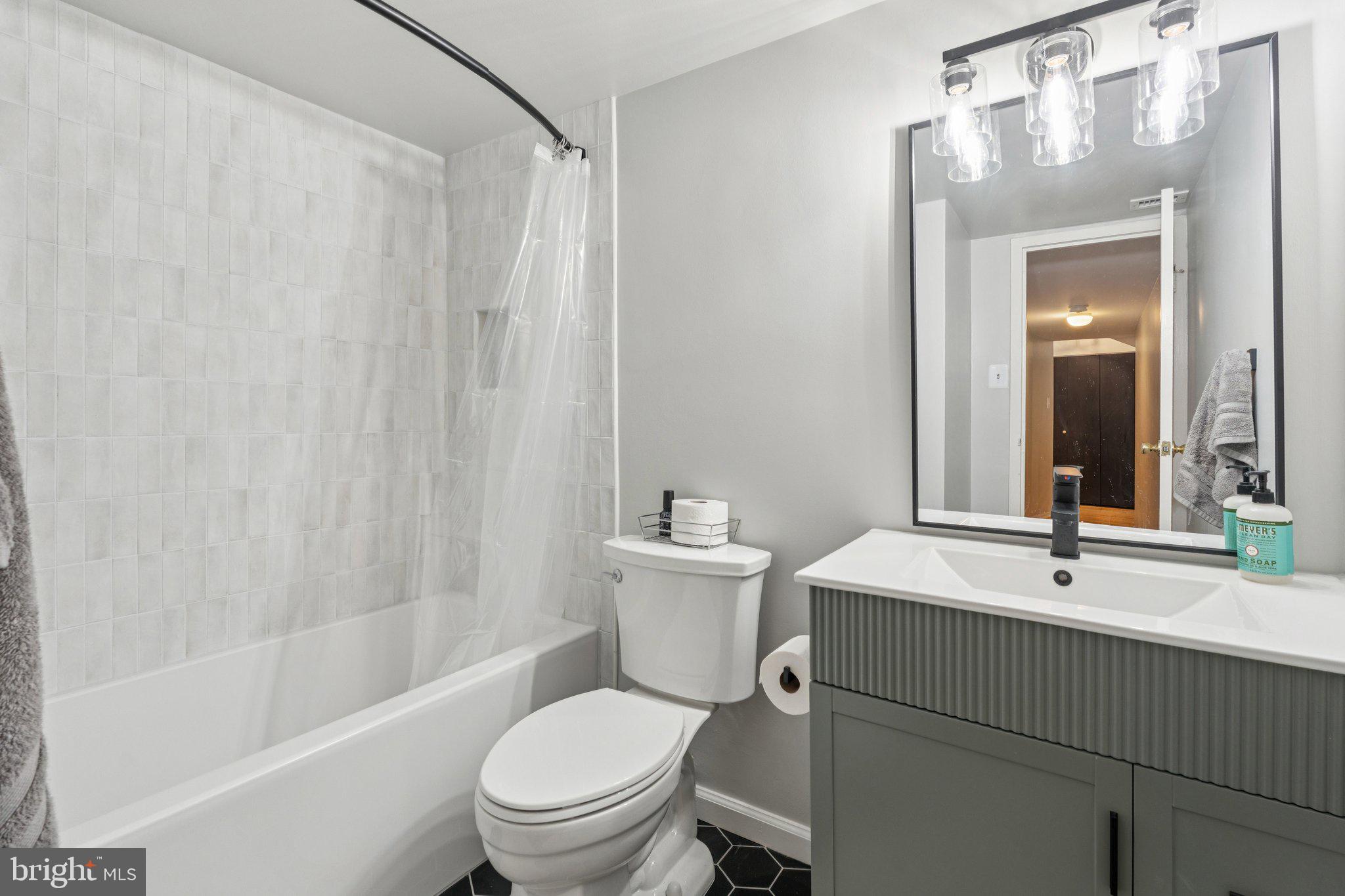 PARKSIDE PLAZA CODM - Residential