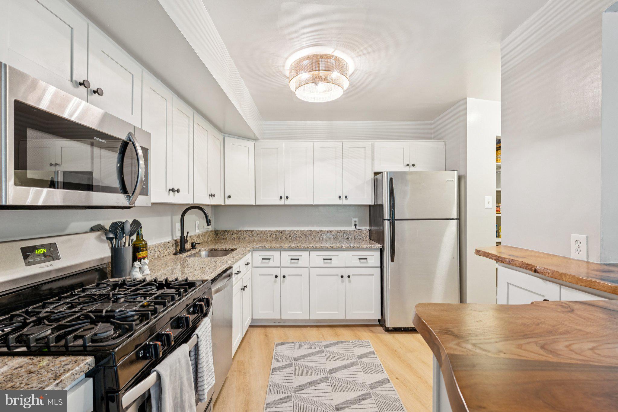 PARKSIDE PLAZA CODM - Residential