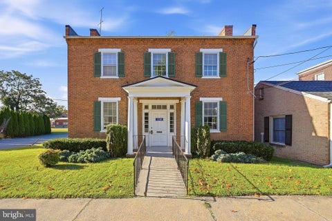 Photo of 108 W Congress Street, CHARLES TOWN, WV 25414 (MLS # WVJF2026564)
