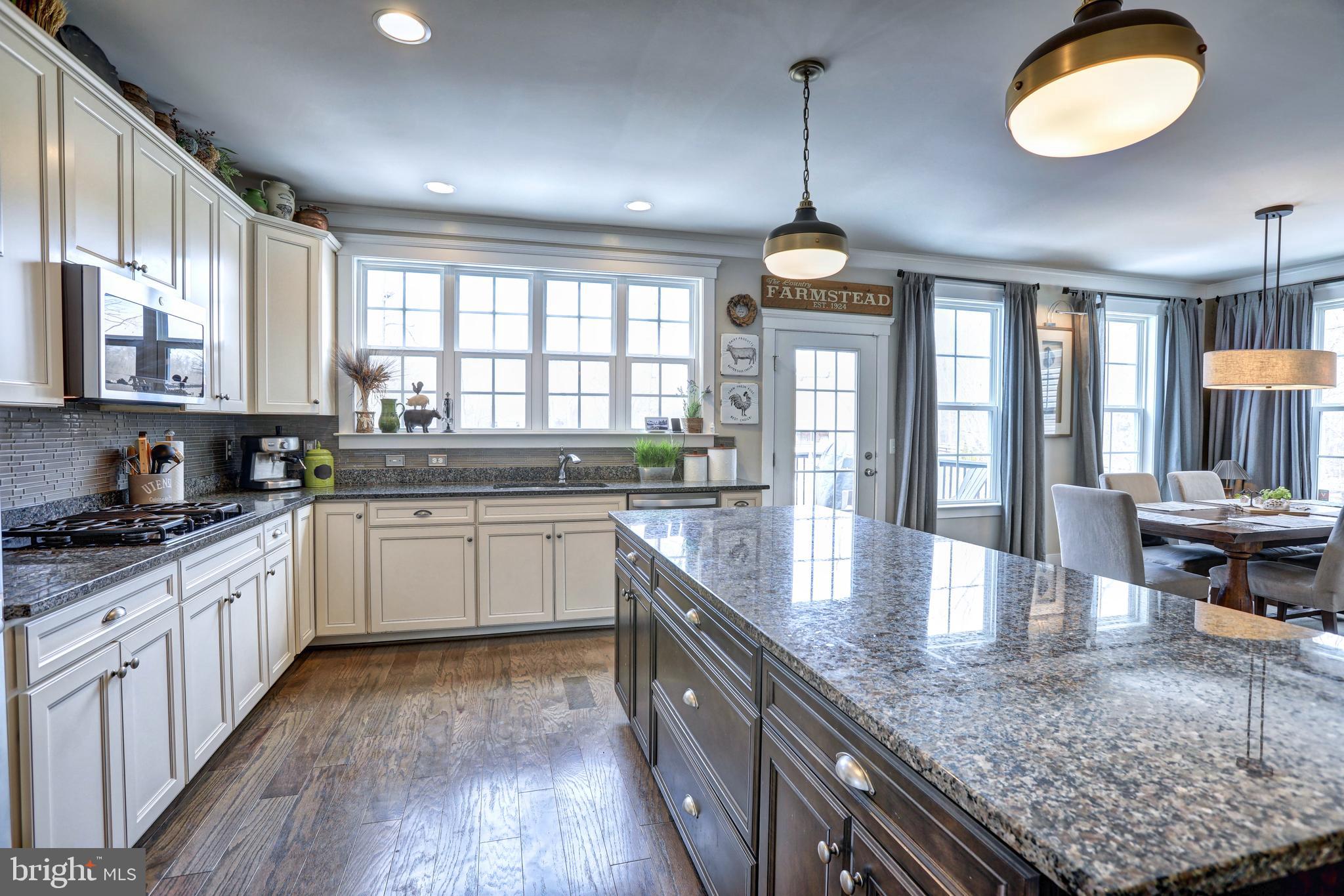 MAYFAIR - Residential