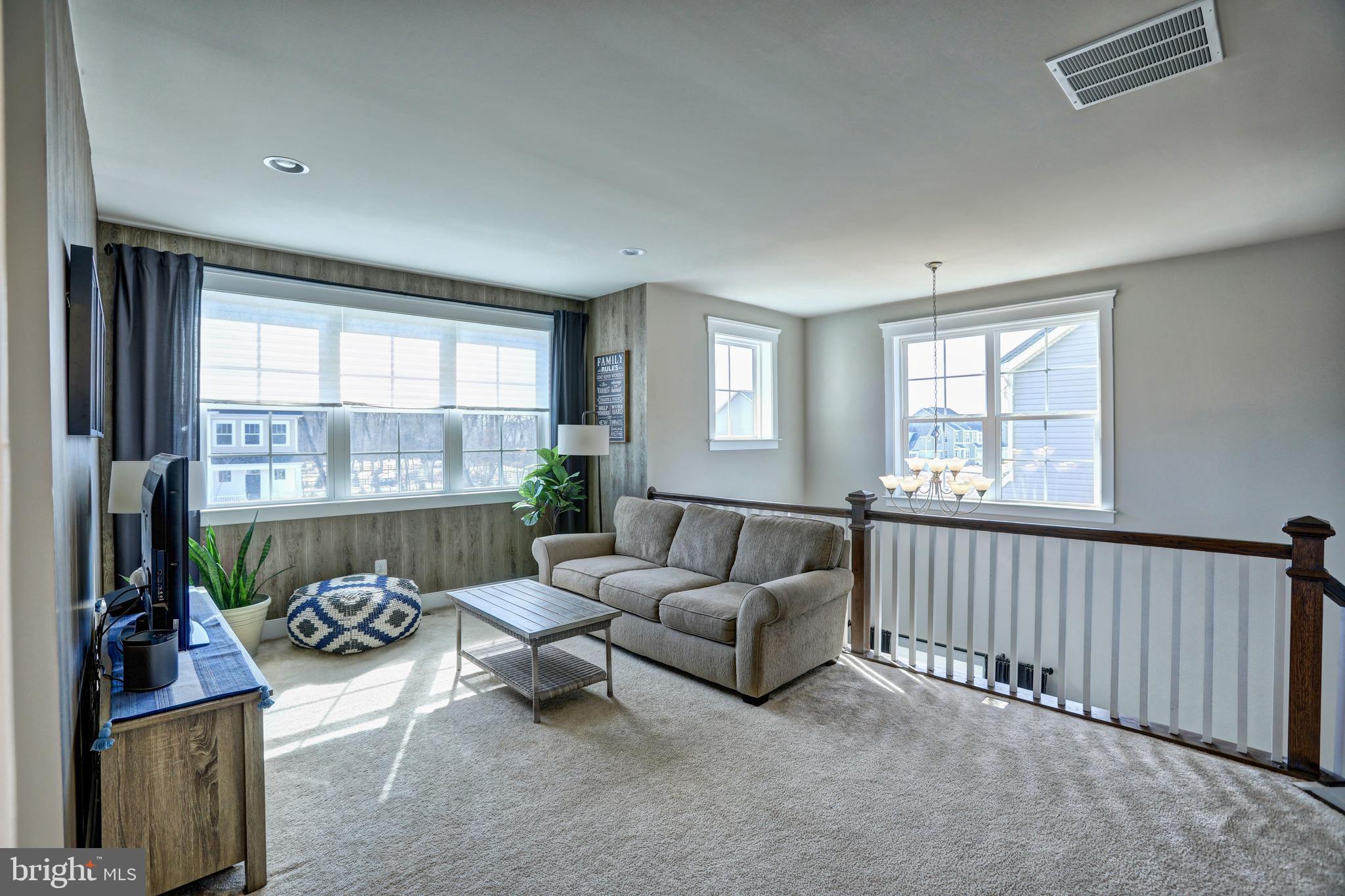 MAYFAIR - Residential