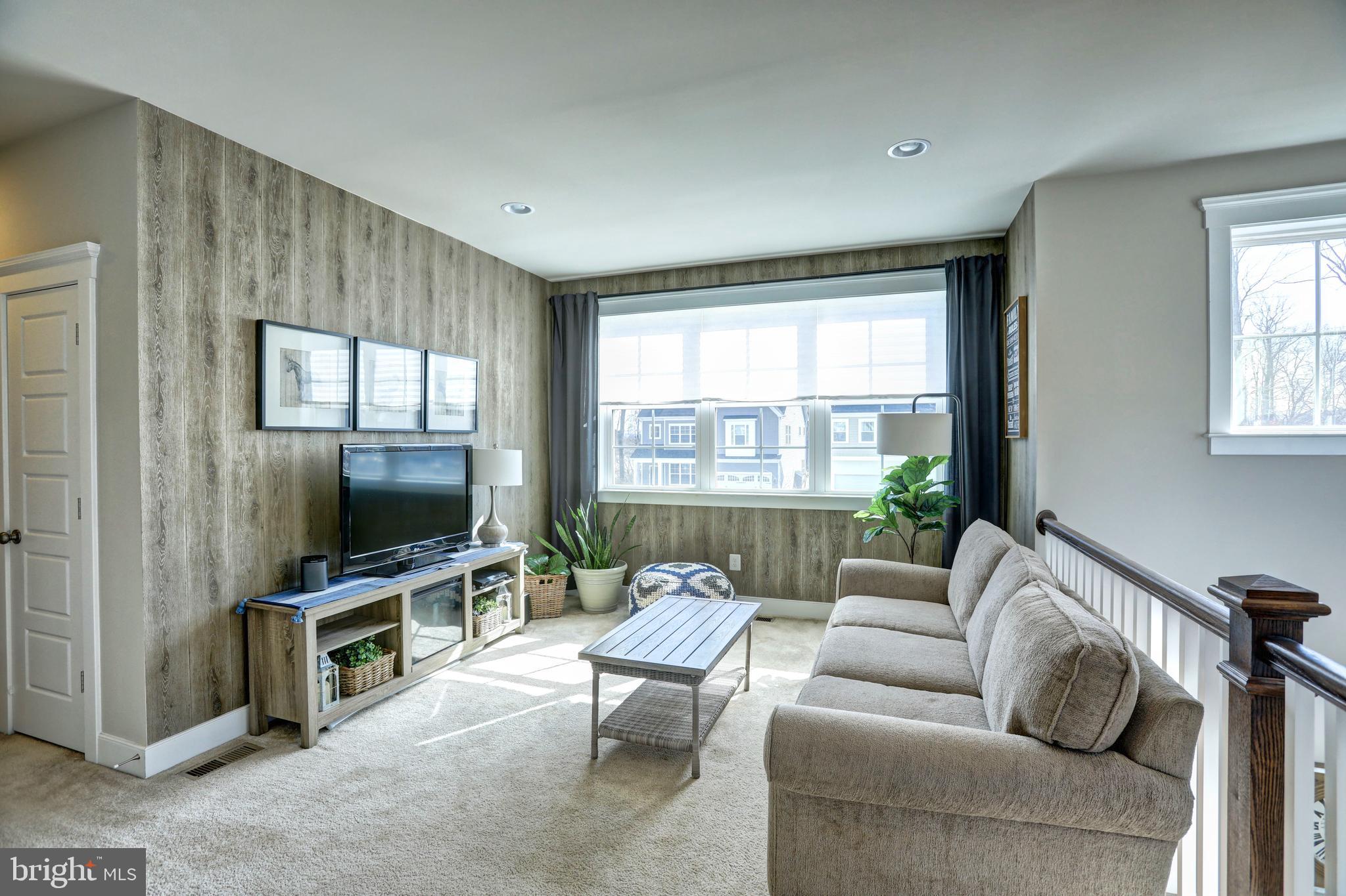 MAYFAIR - Residential