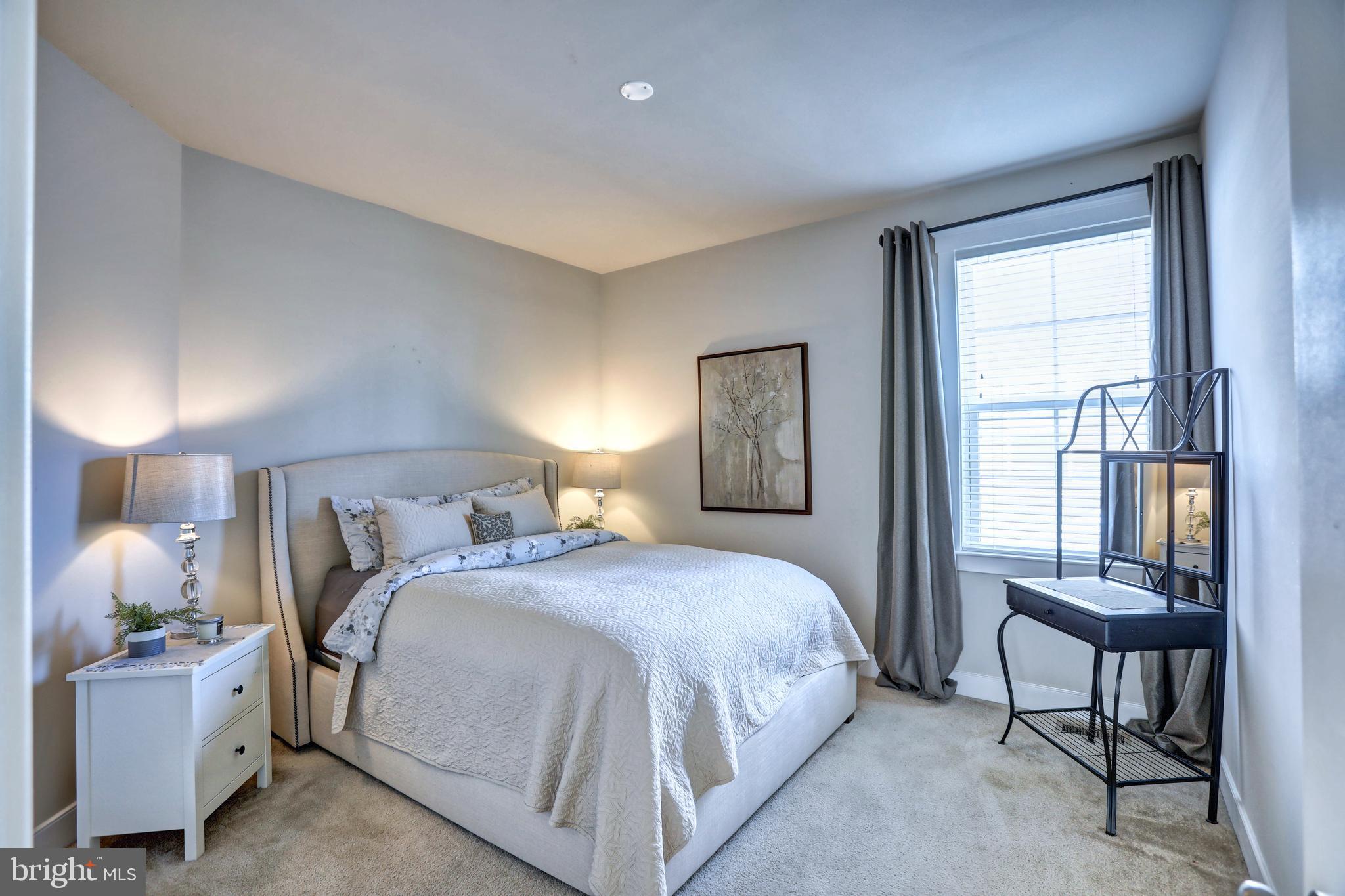 MAYFAIR - Residential