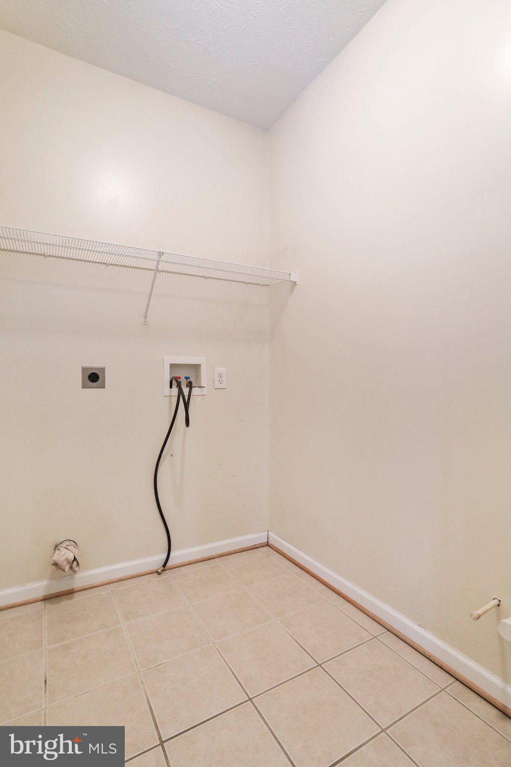 ELIZABETH STATION - Residential