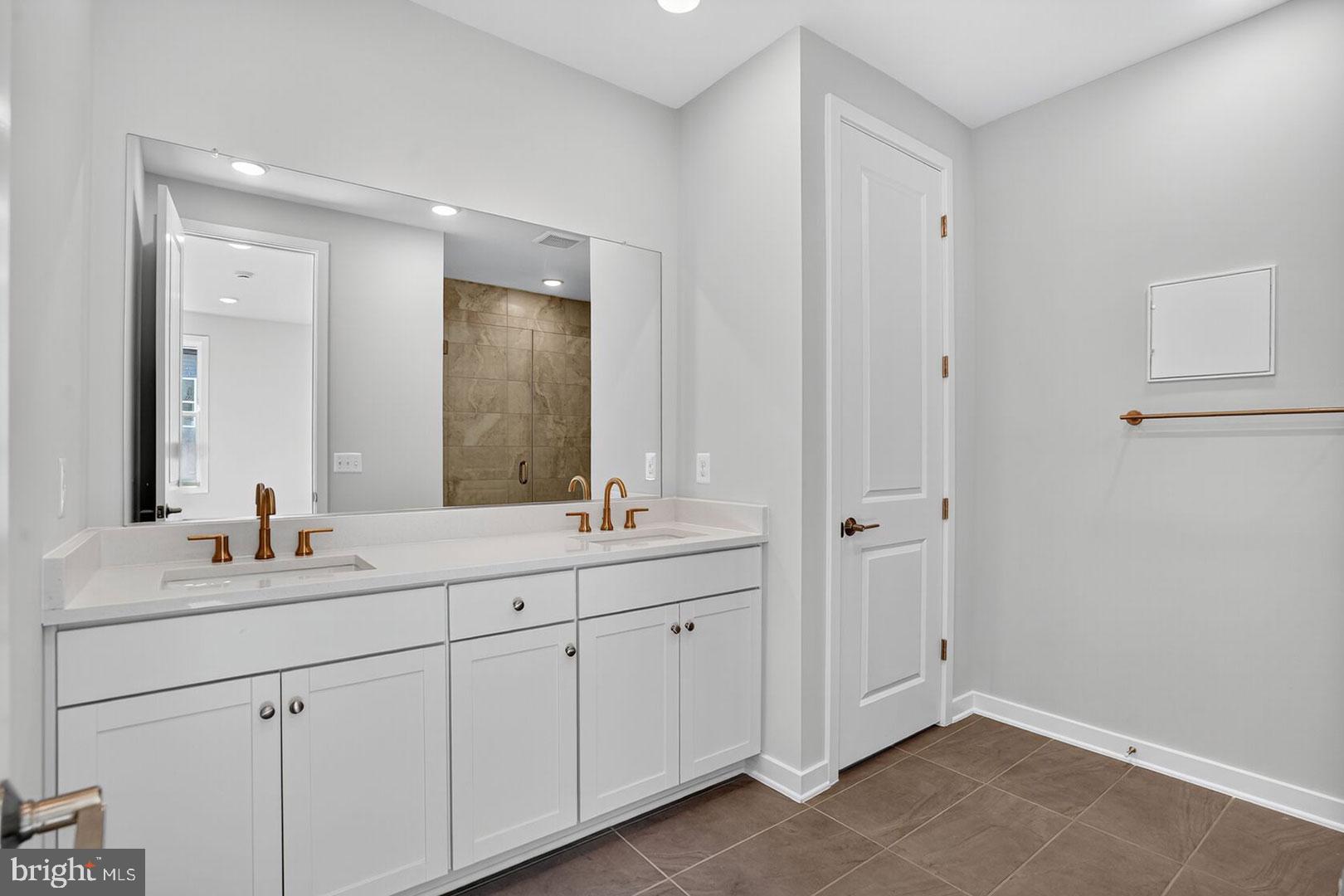 BRAMBLETON - Residential