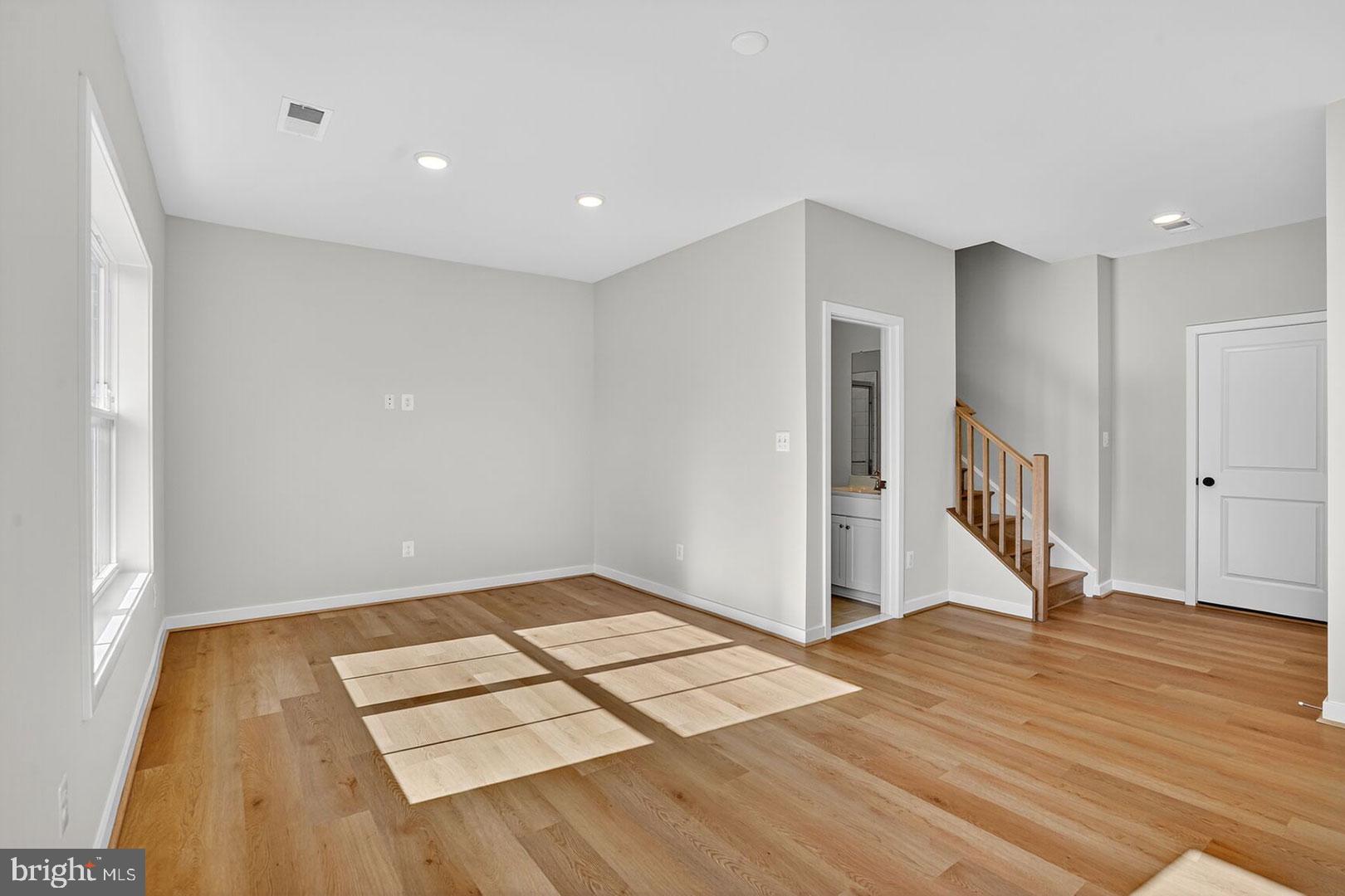 BRAMBLETON - Residential