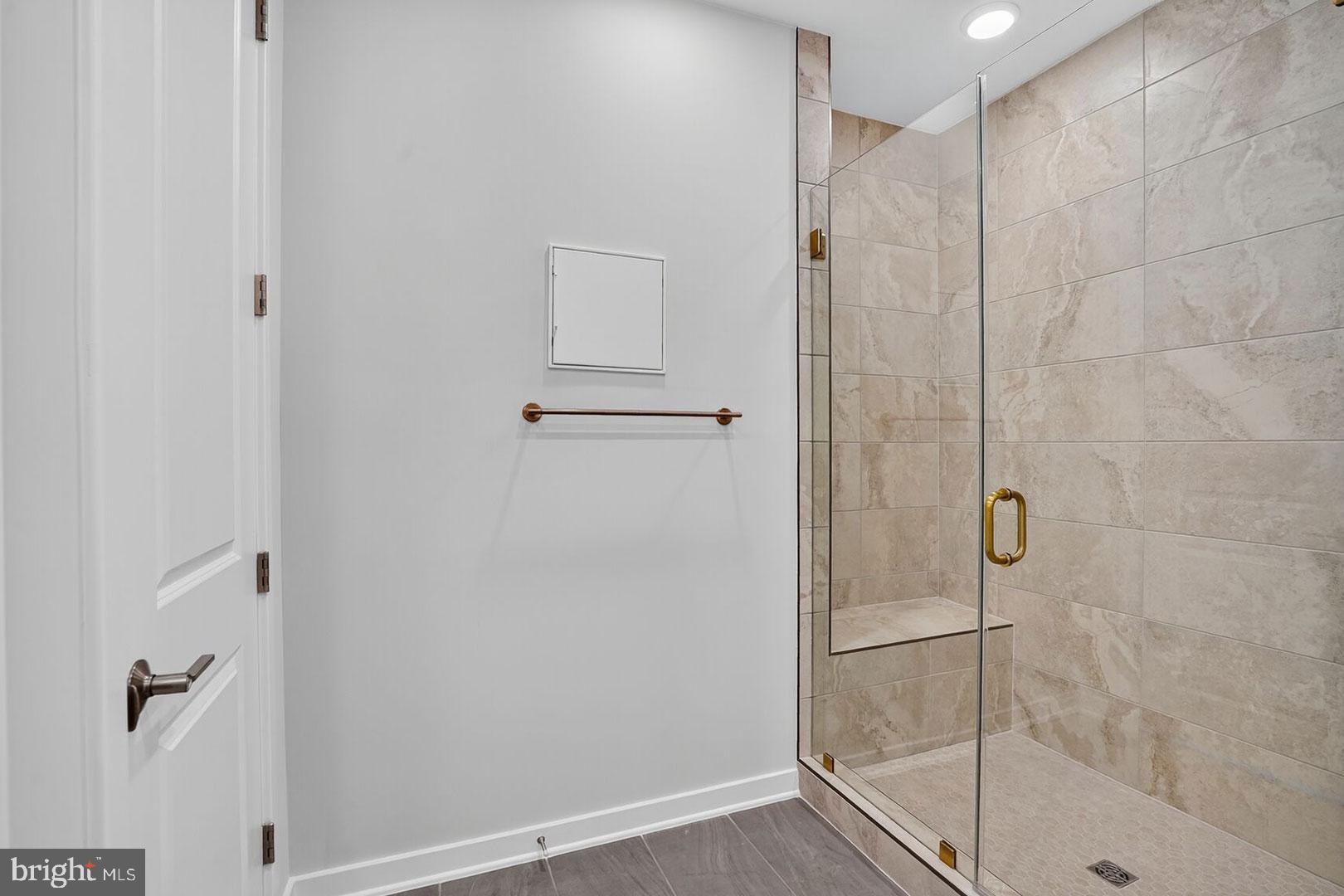 BRAMBLETON - Residential