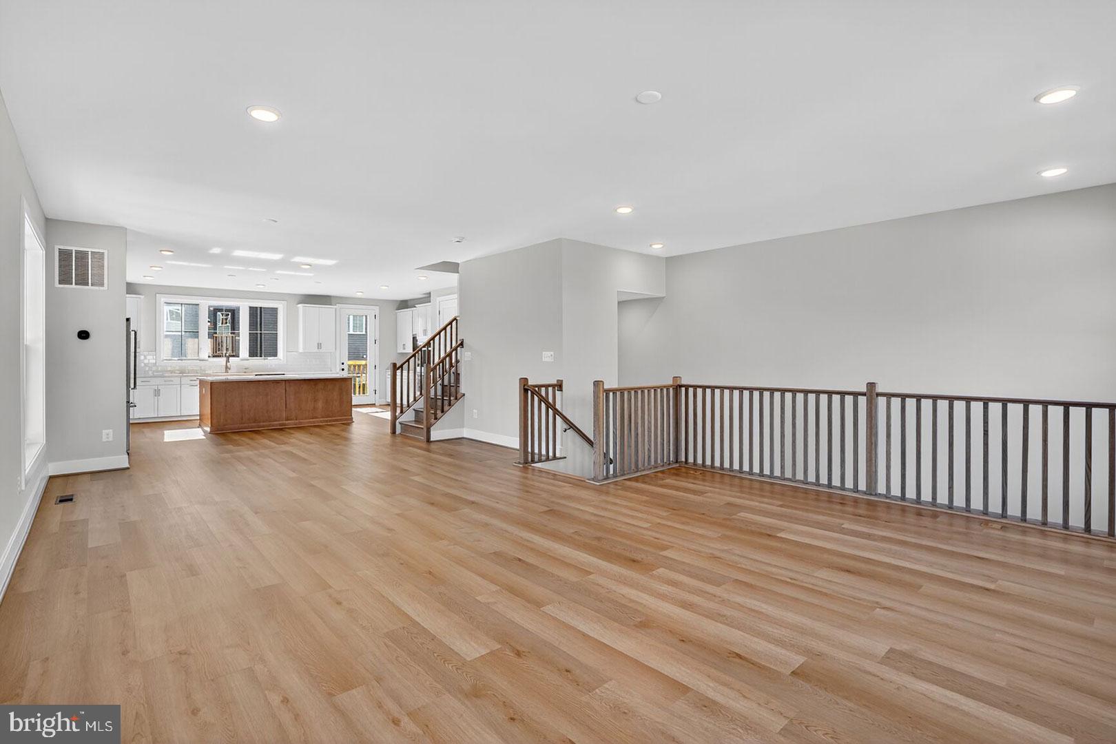 BRAMBLETON - Residential