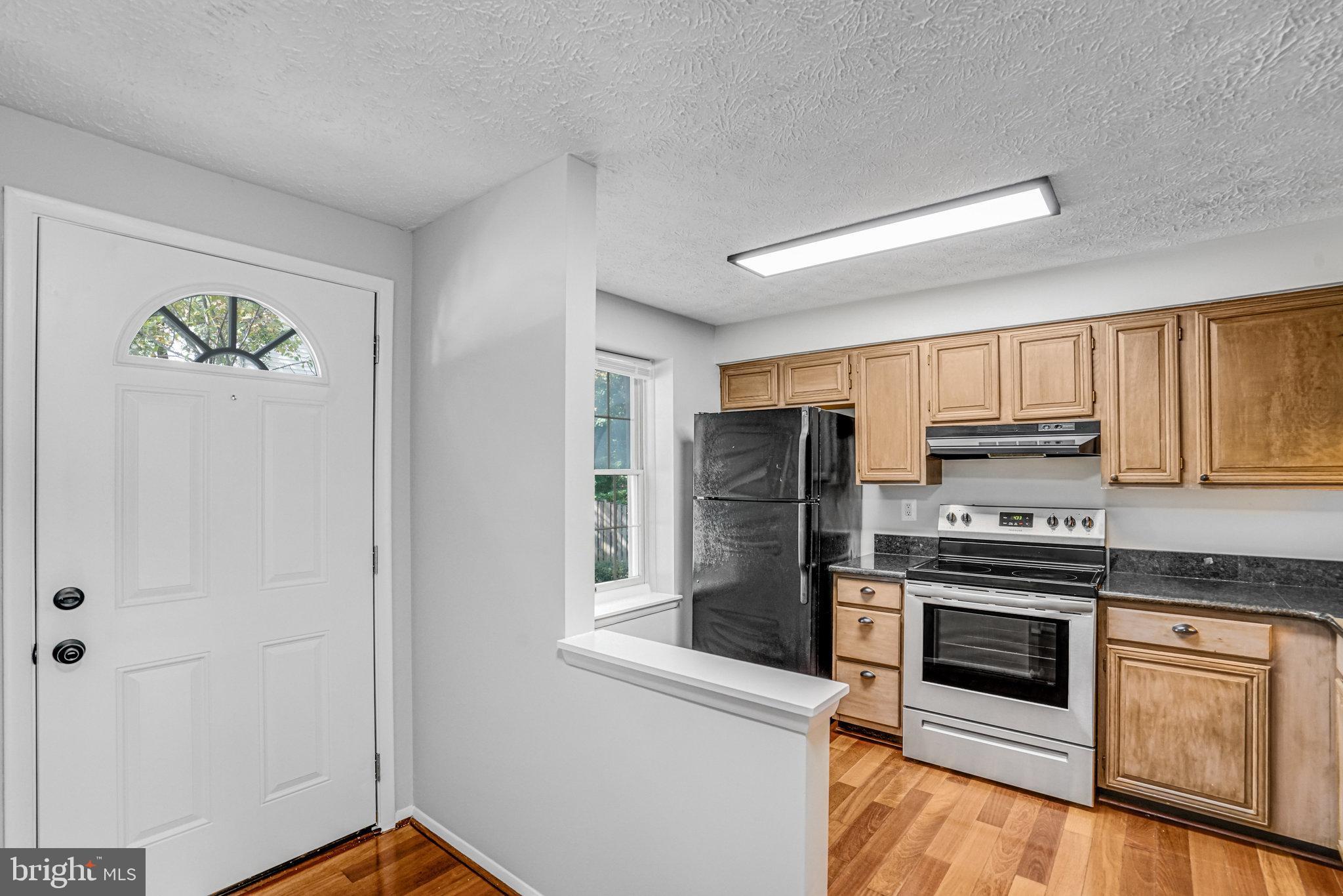 8422 RED EAGLE COURT