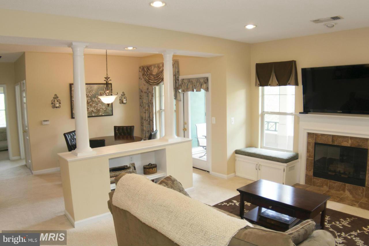 OAK PARK - Residential Lease