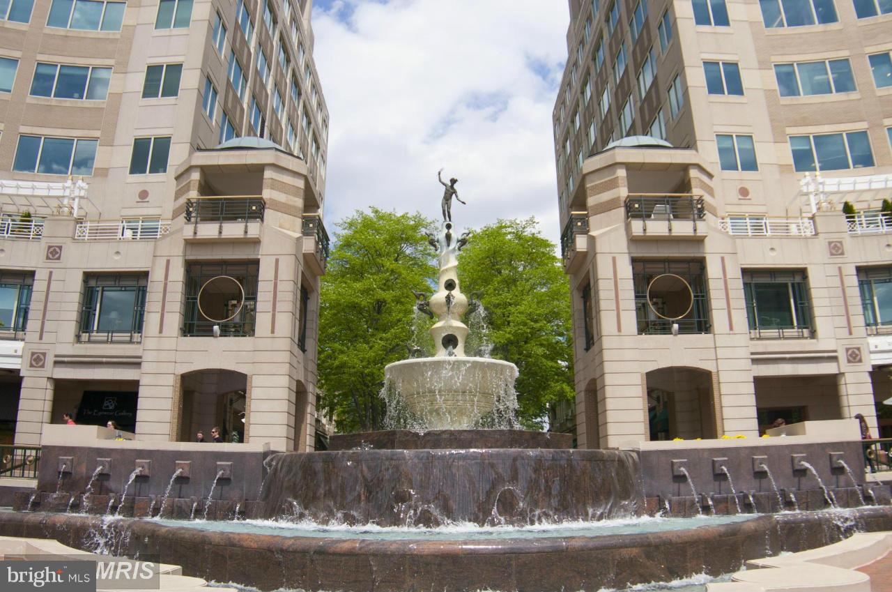 OAK PARK - Residential Lease