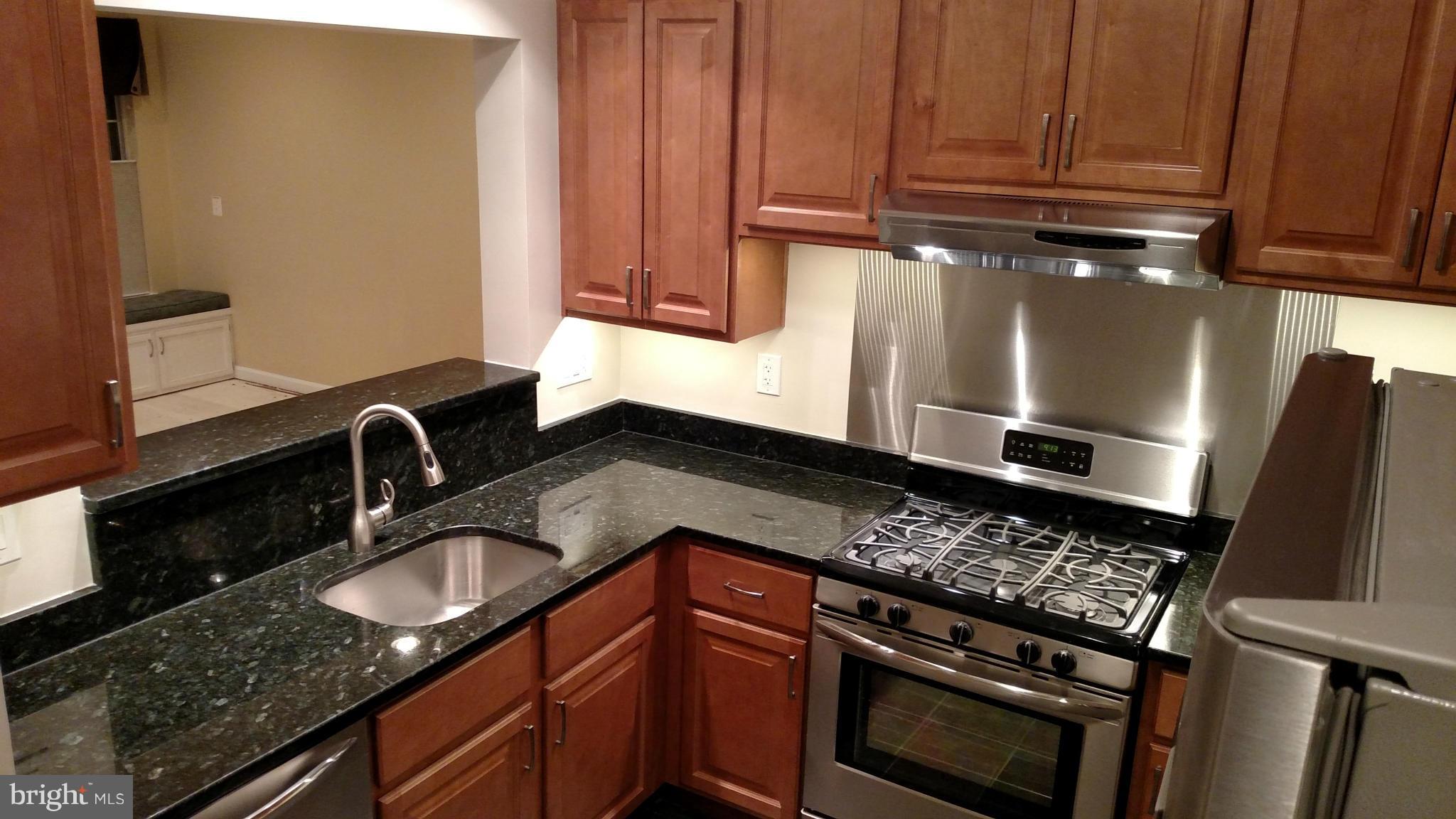 OAK PARK - Residential Lease