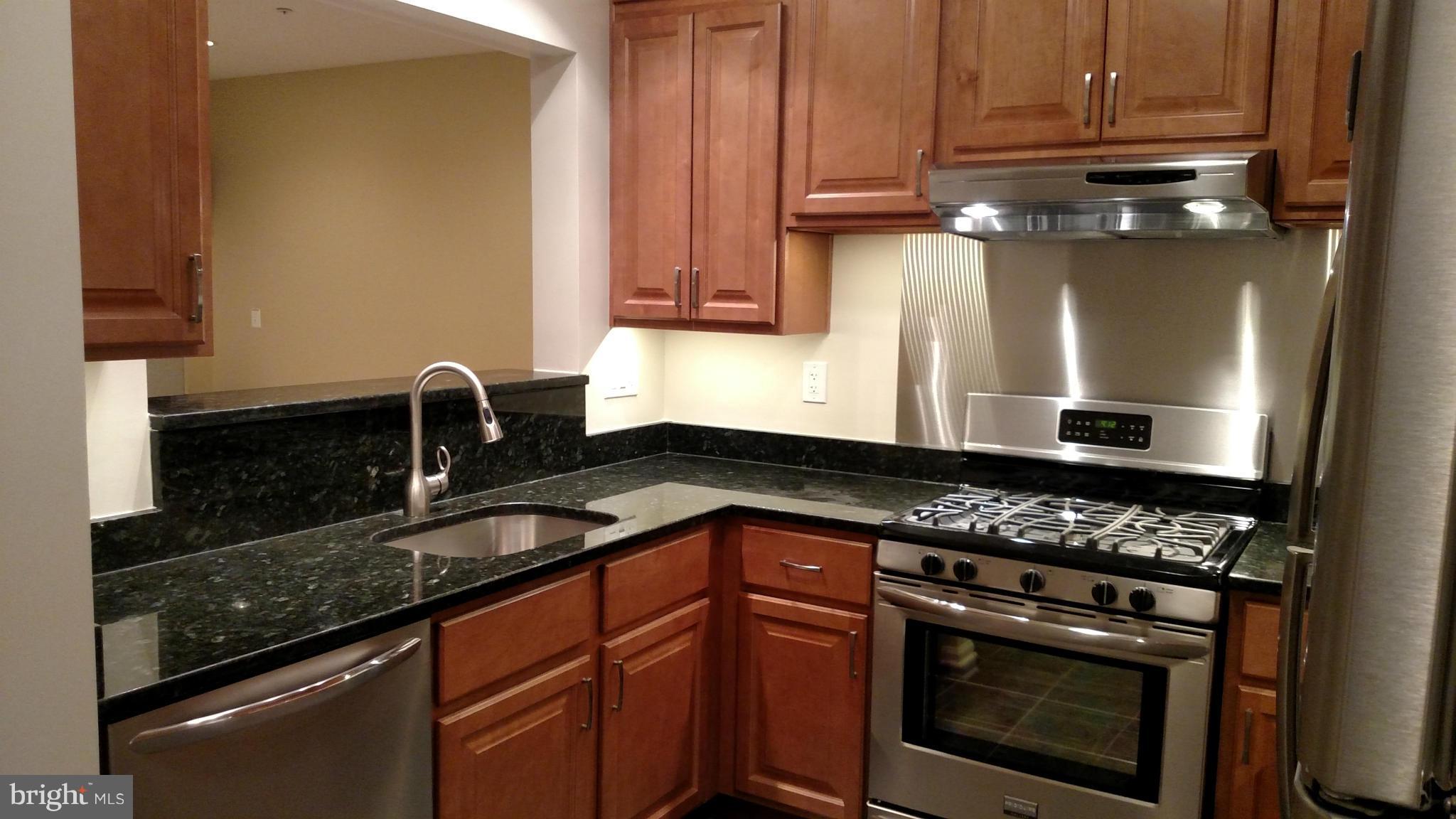 OAK PARK - Residential Lease