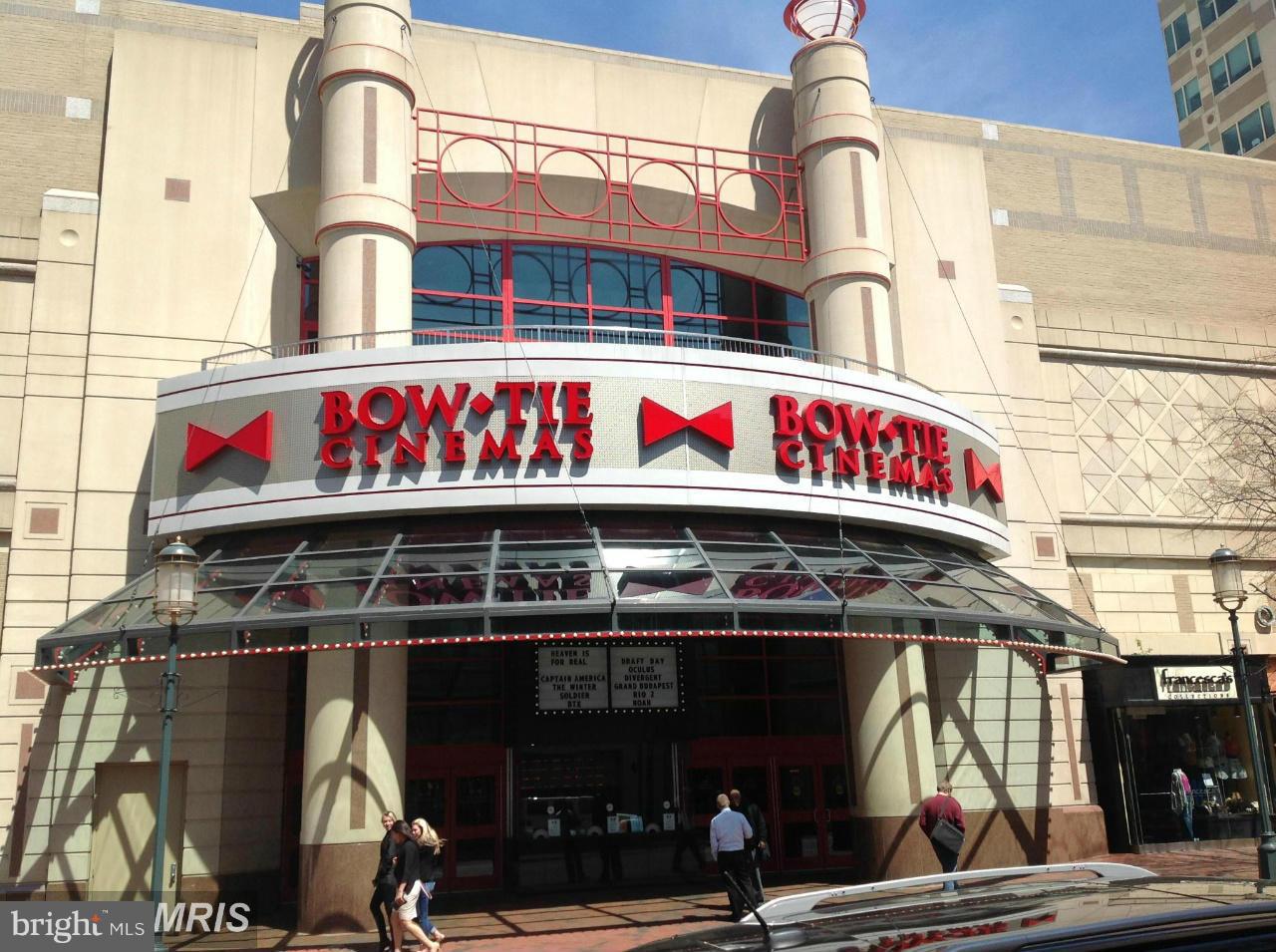 OAK PARK - Residential Lease