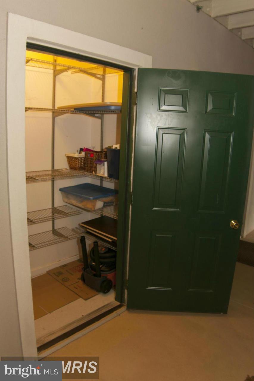 OAK PARK - Residential Lease