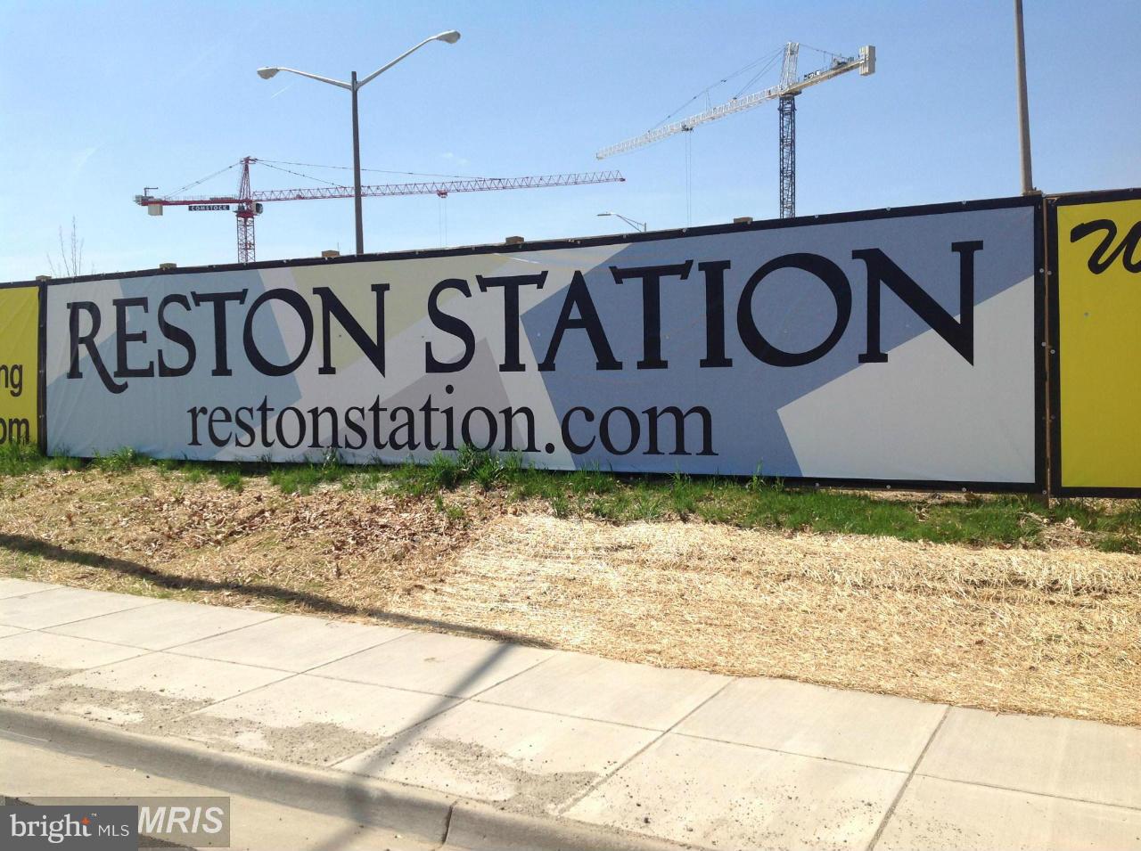 OAK PARK - Residential Lease