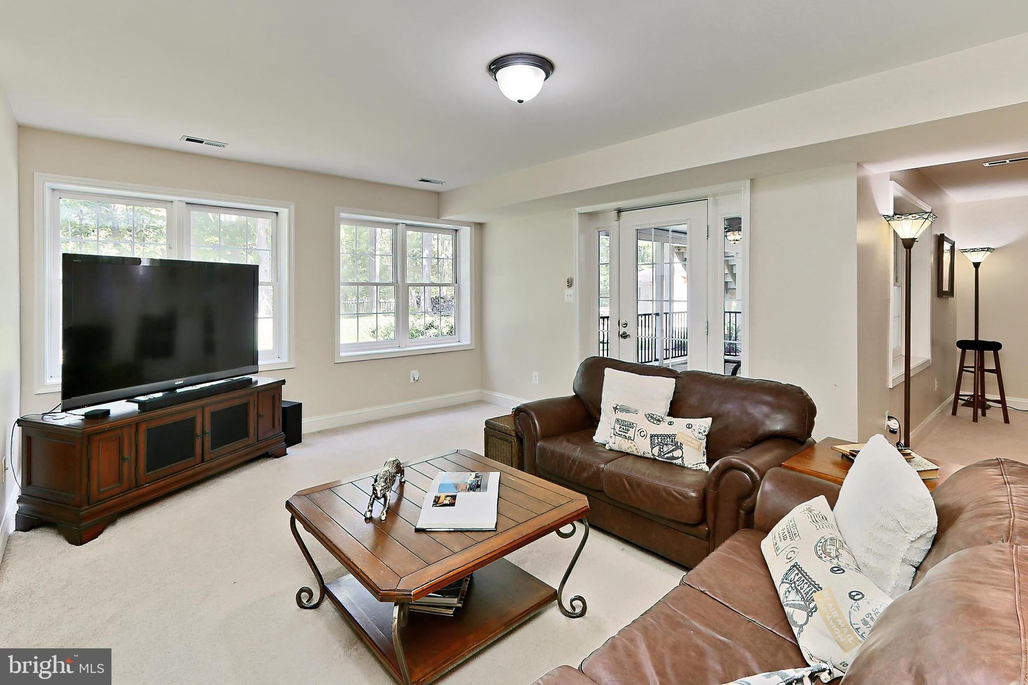 HERITAGE FARMS - Residential