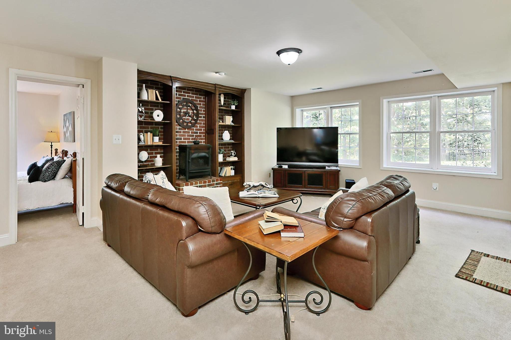 HERITAGE FARMS - Residential