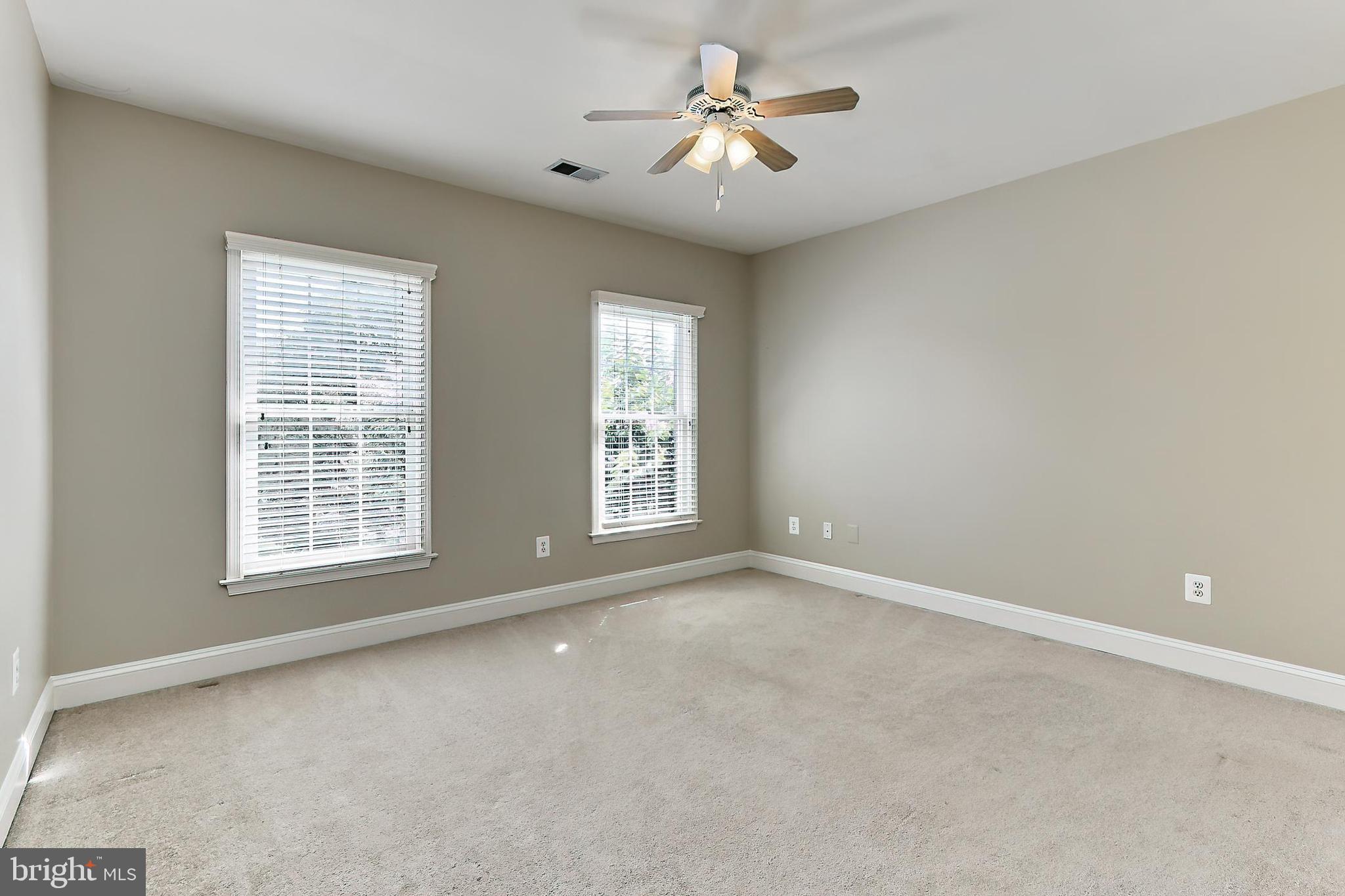 HERITAGE FARMS - Residential