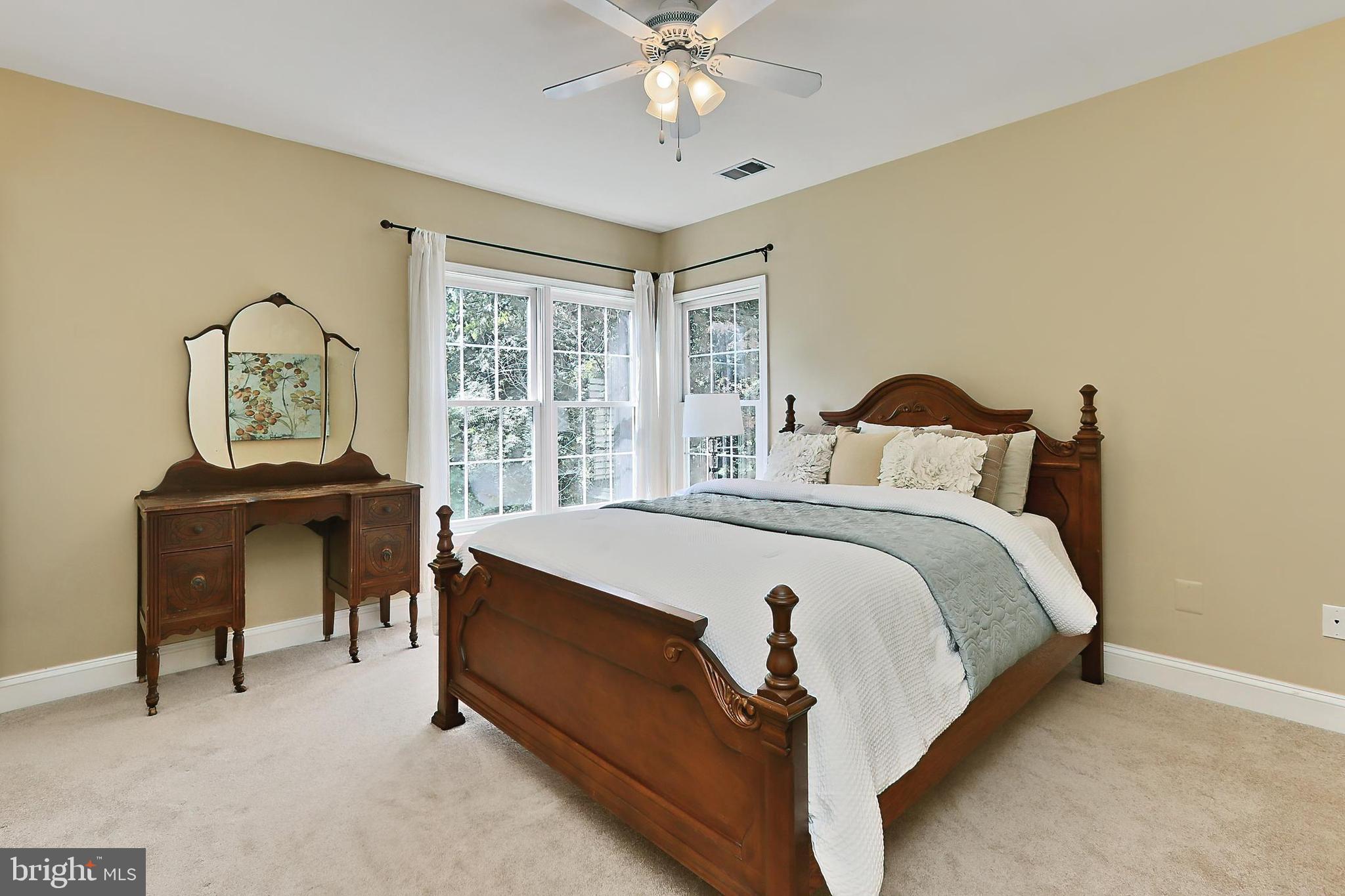 HERITAGE FARMS - Residential