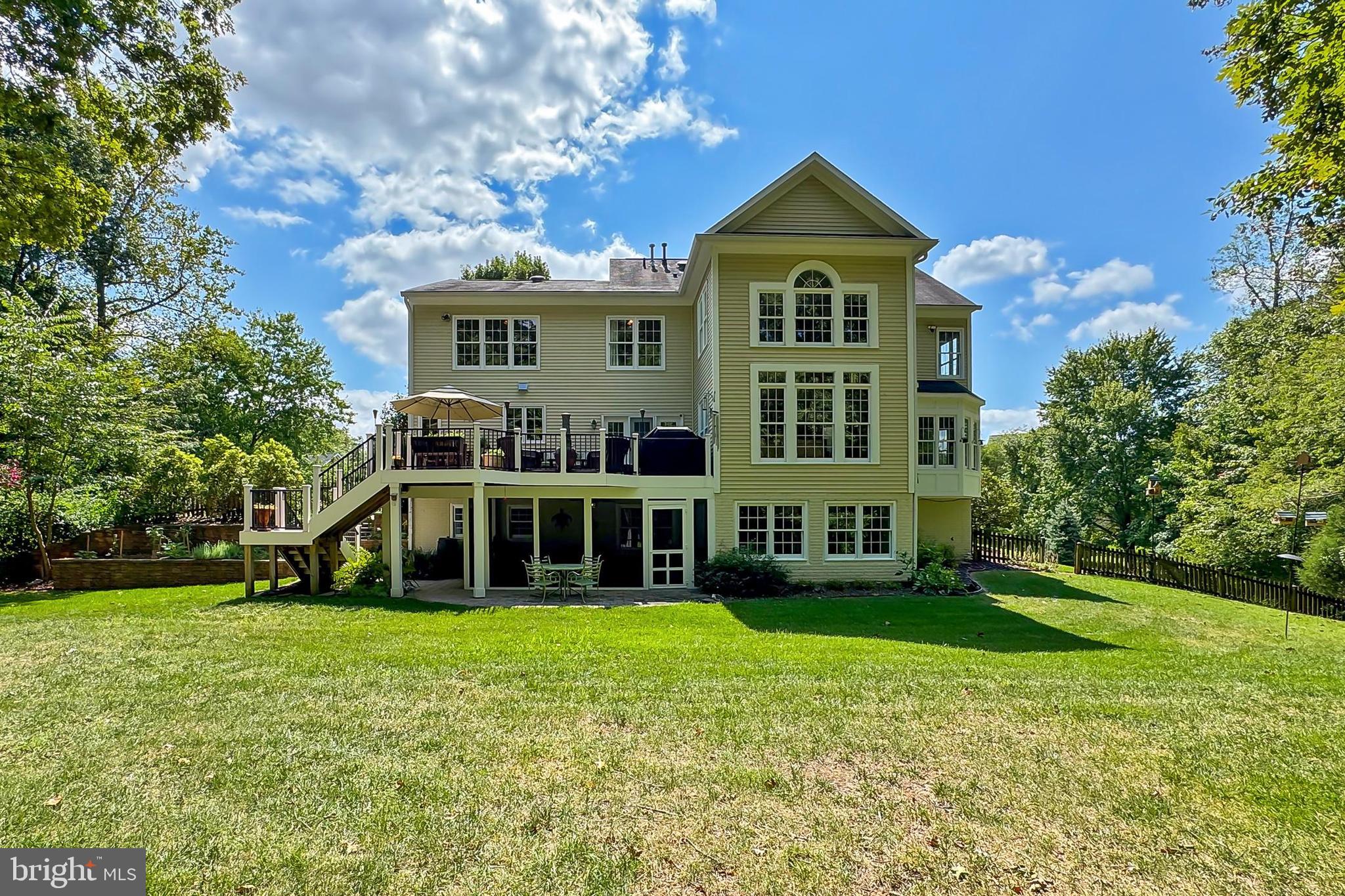 HERITAGE FARMS - Residential