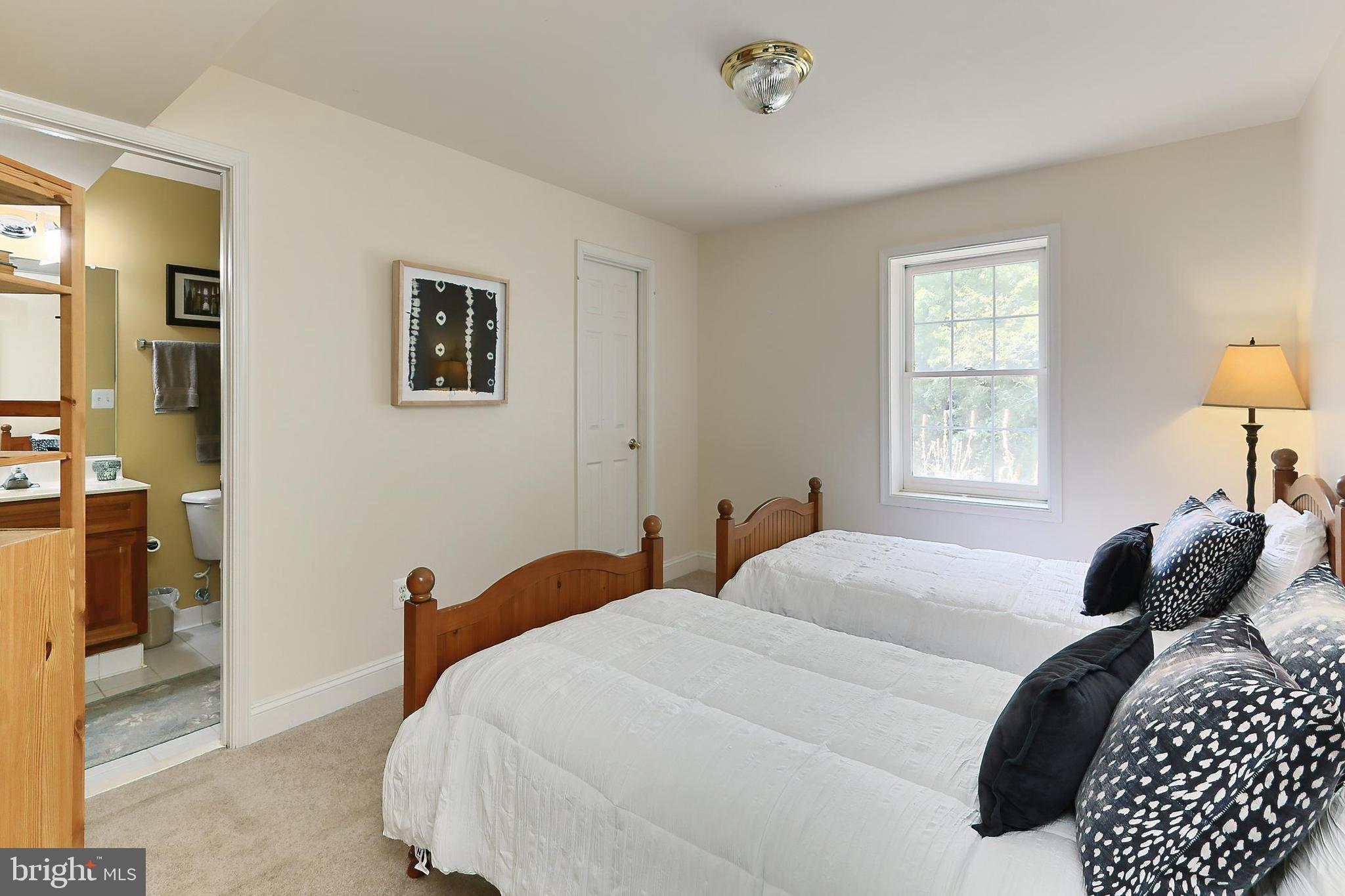 HERITAGE FARMS - Residential