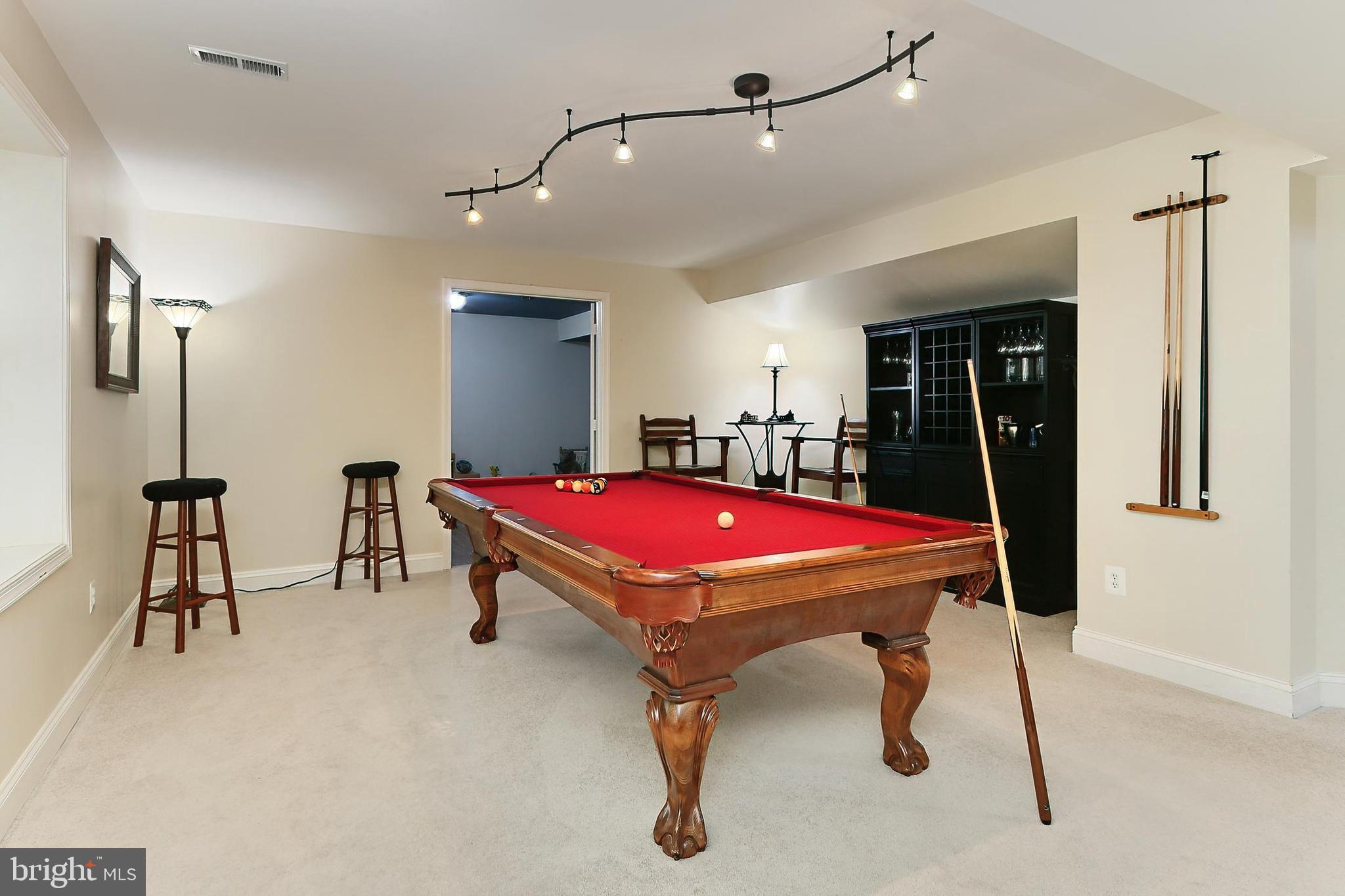 HERITAGE FARMS - Residential