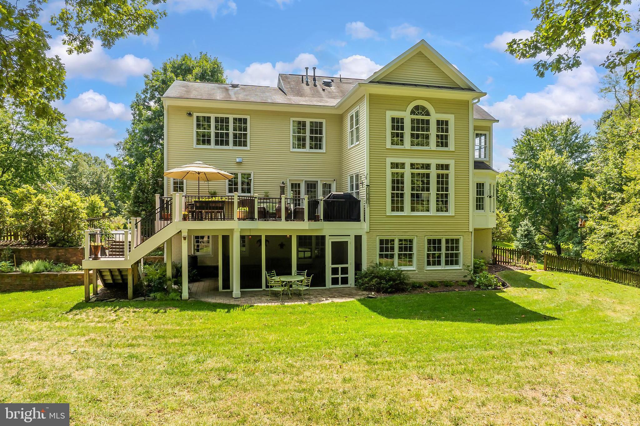 HERITAGE FARMS - Residential