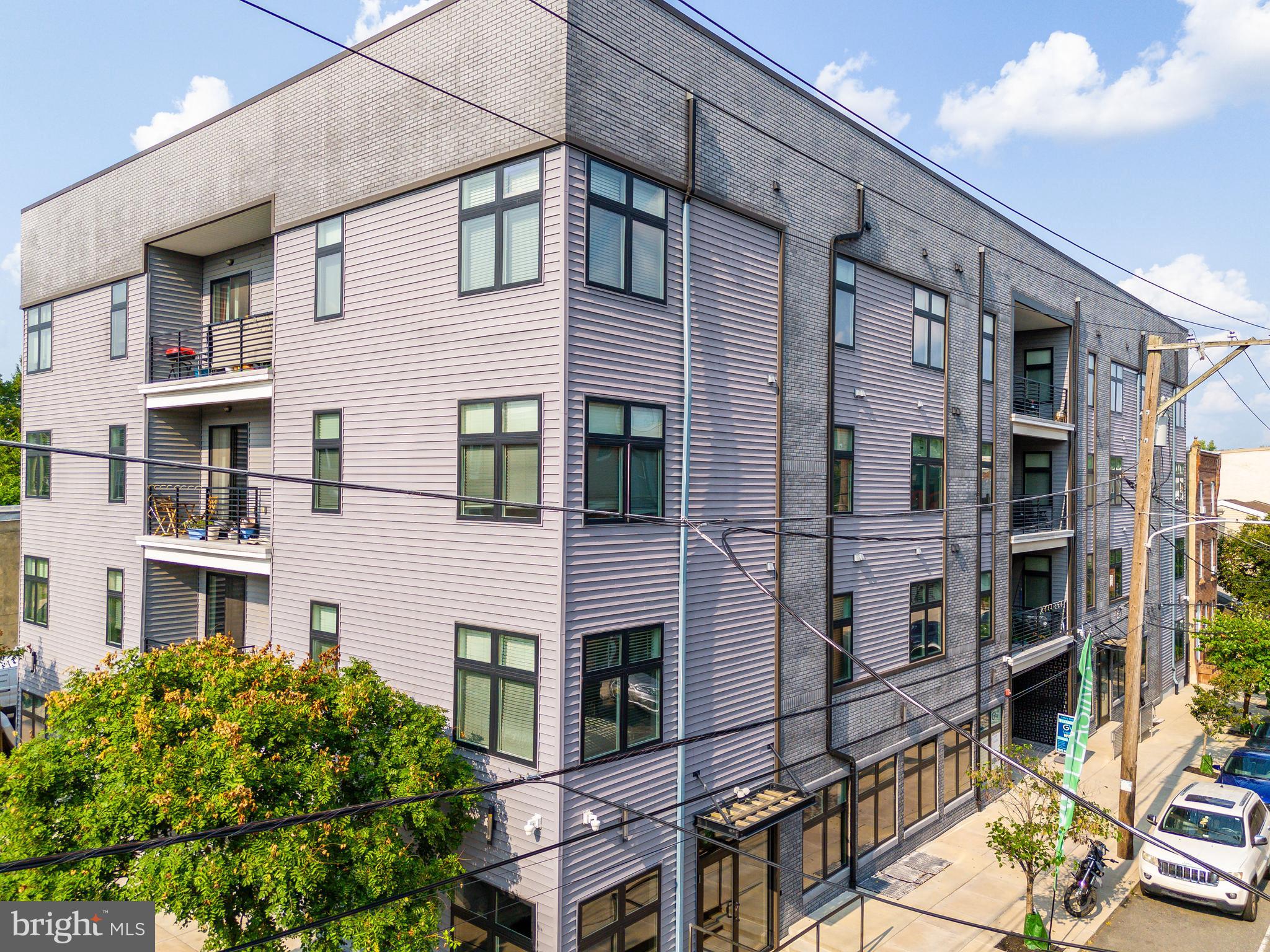 UNIVERSITY CITY - Commercial Sale