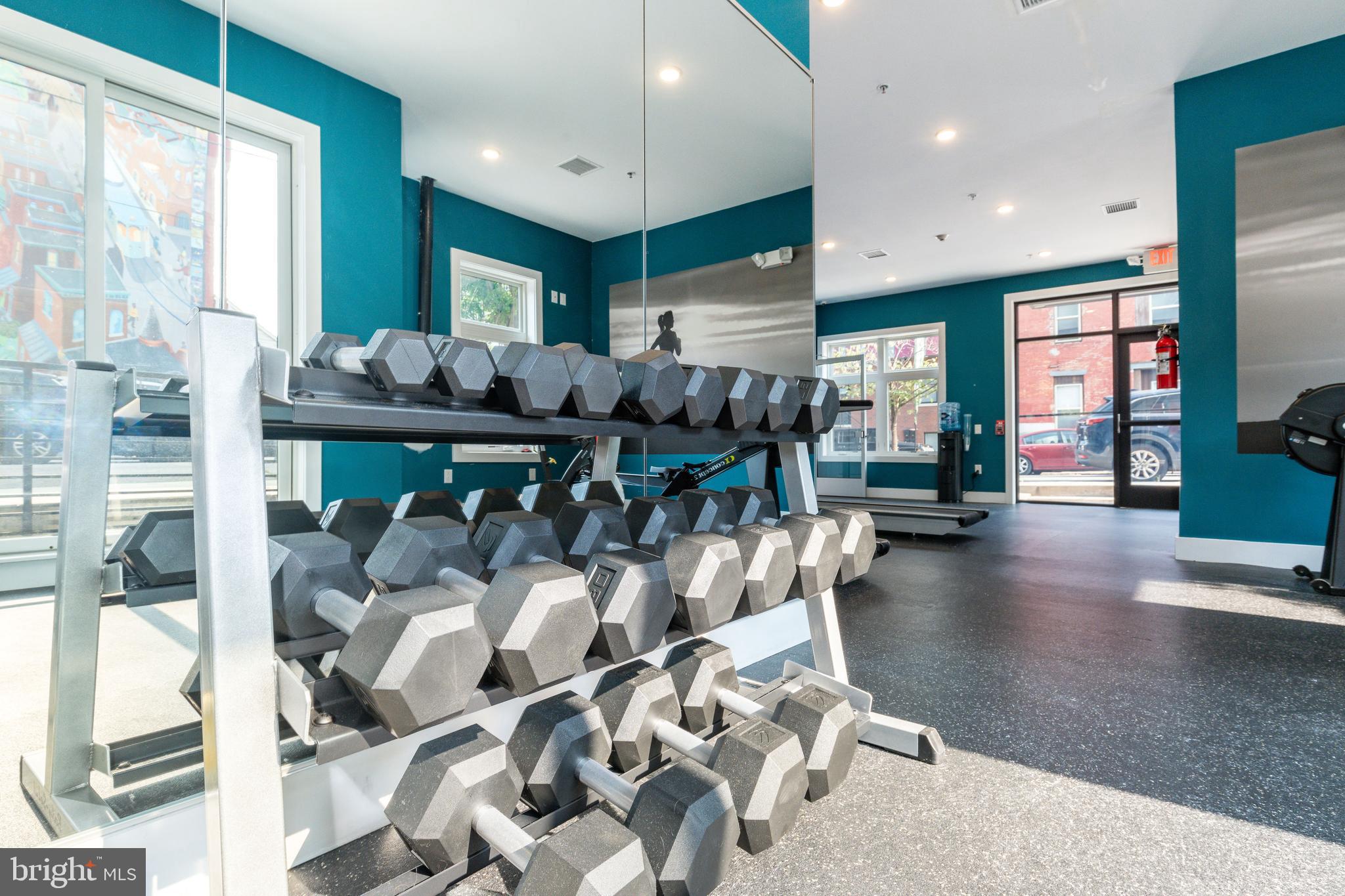 UNIVERSITY CITY - Commercial Sale